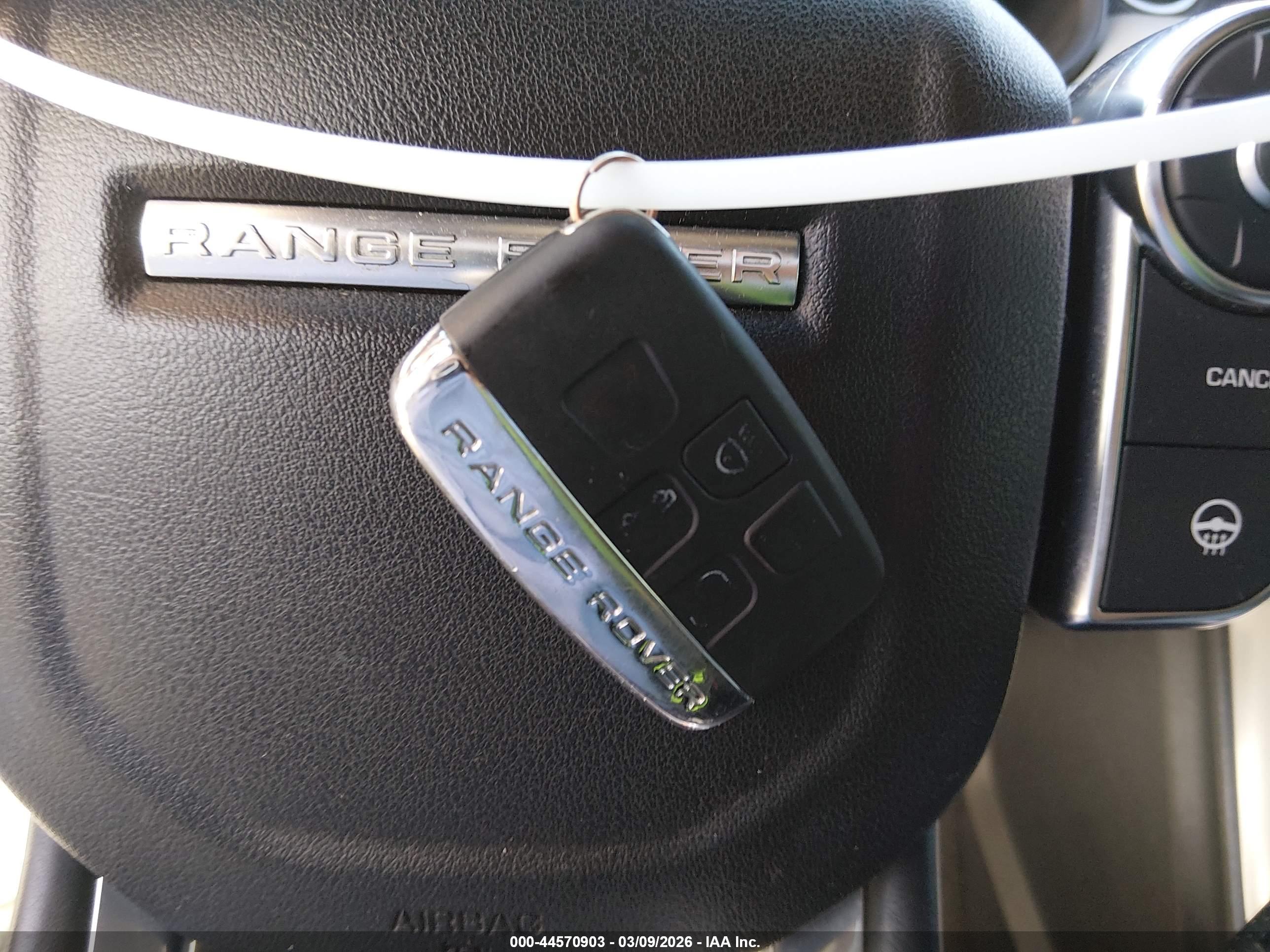 LAND ROVER image 11