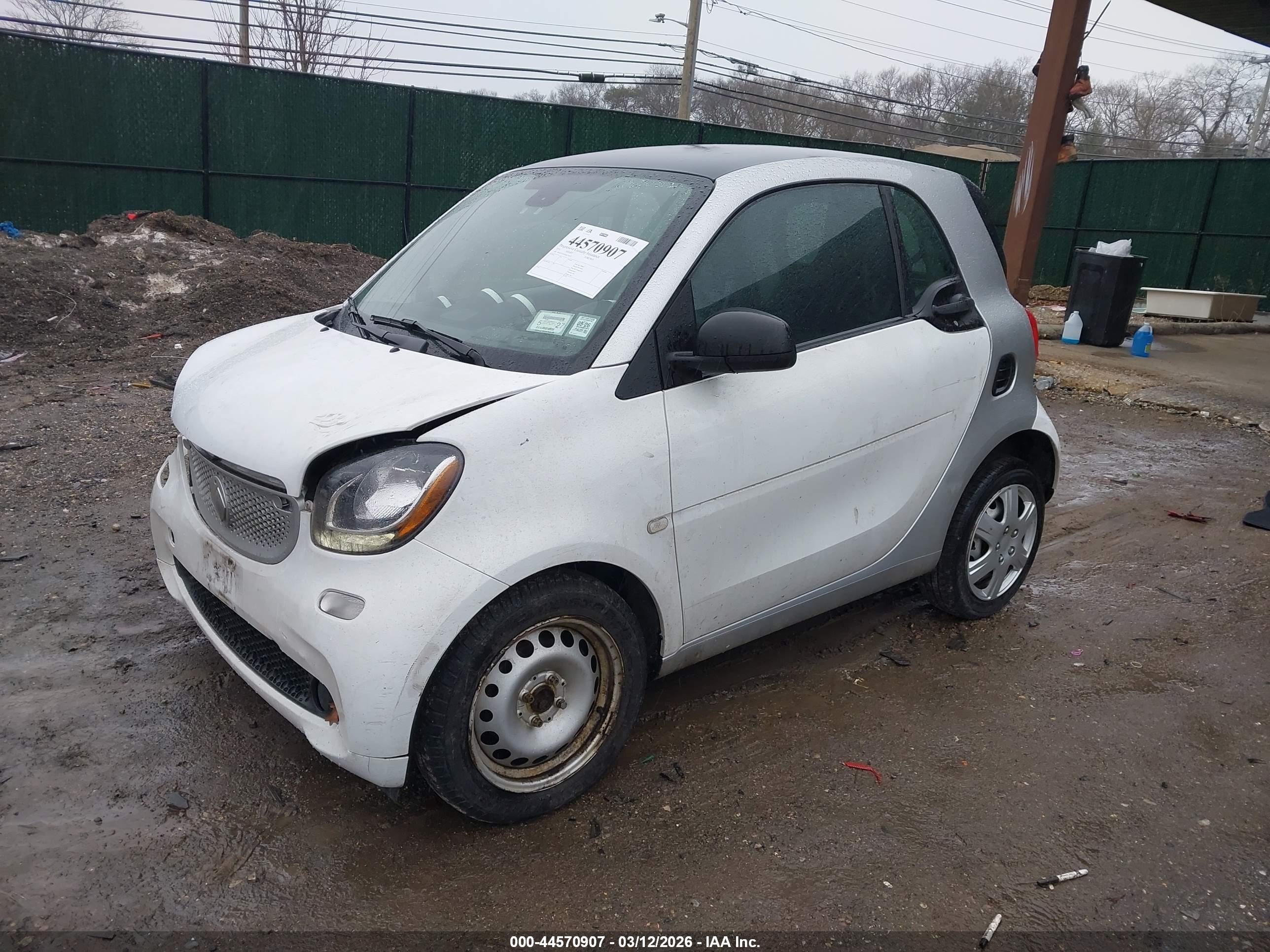 SMART FORTWO image 2