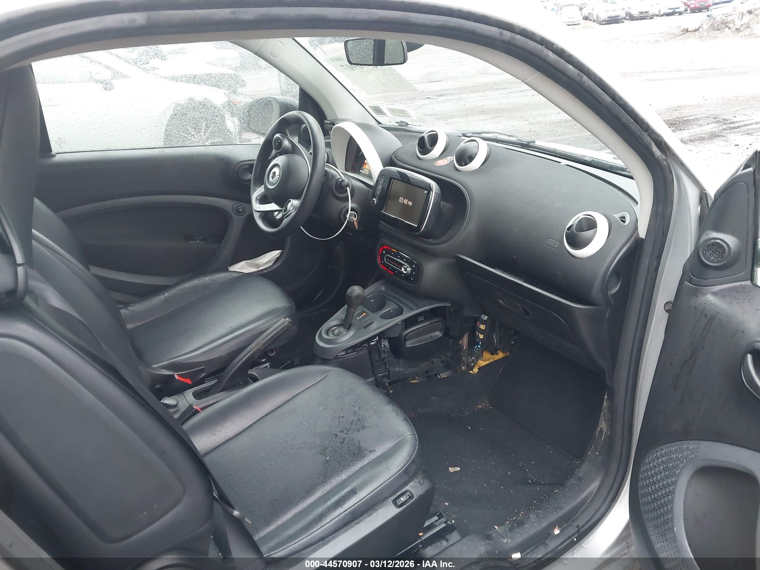 SMART FORTWO image 5