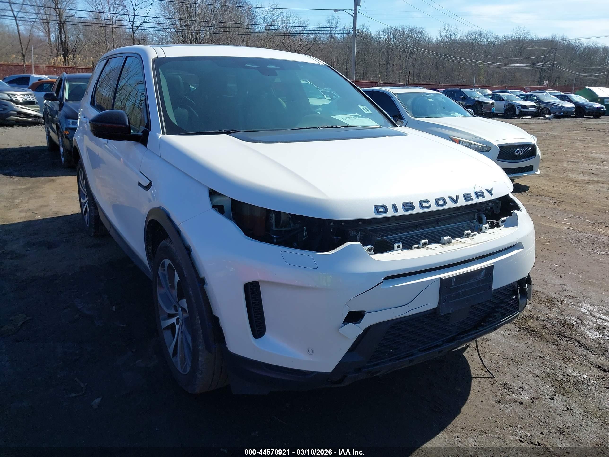LAND ROVER image 6