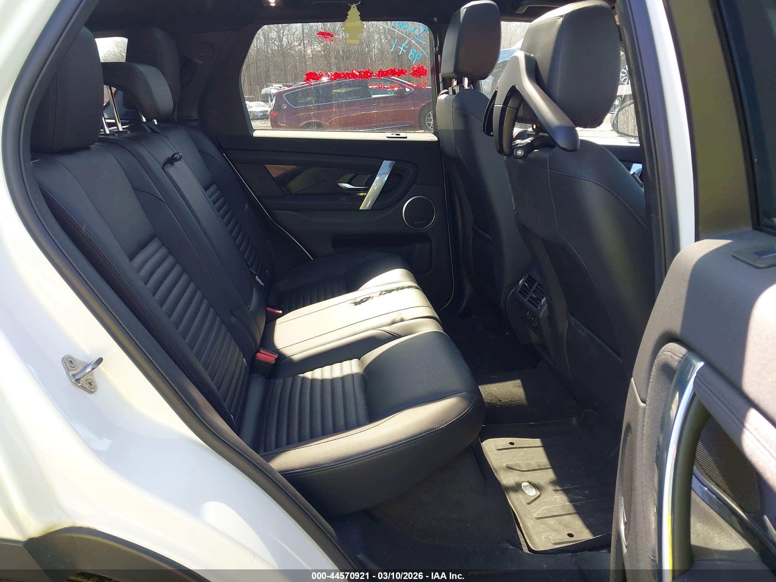 LAND ROVER image 8