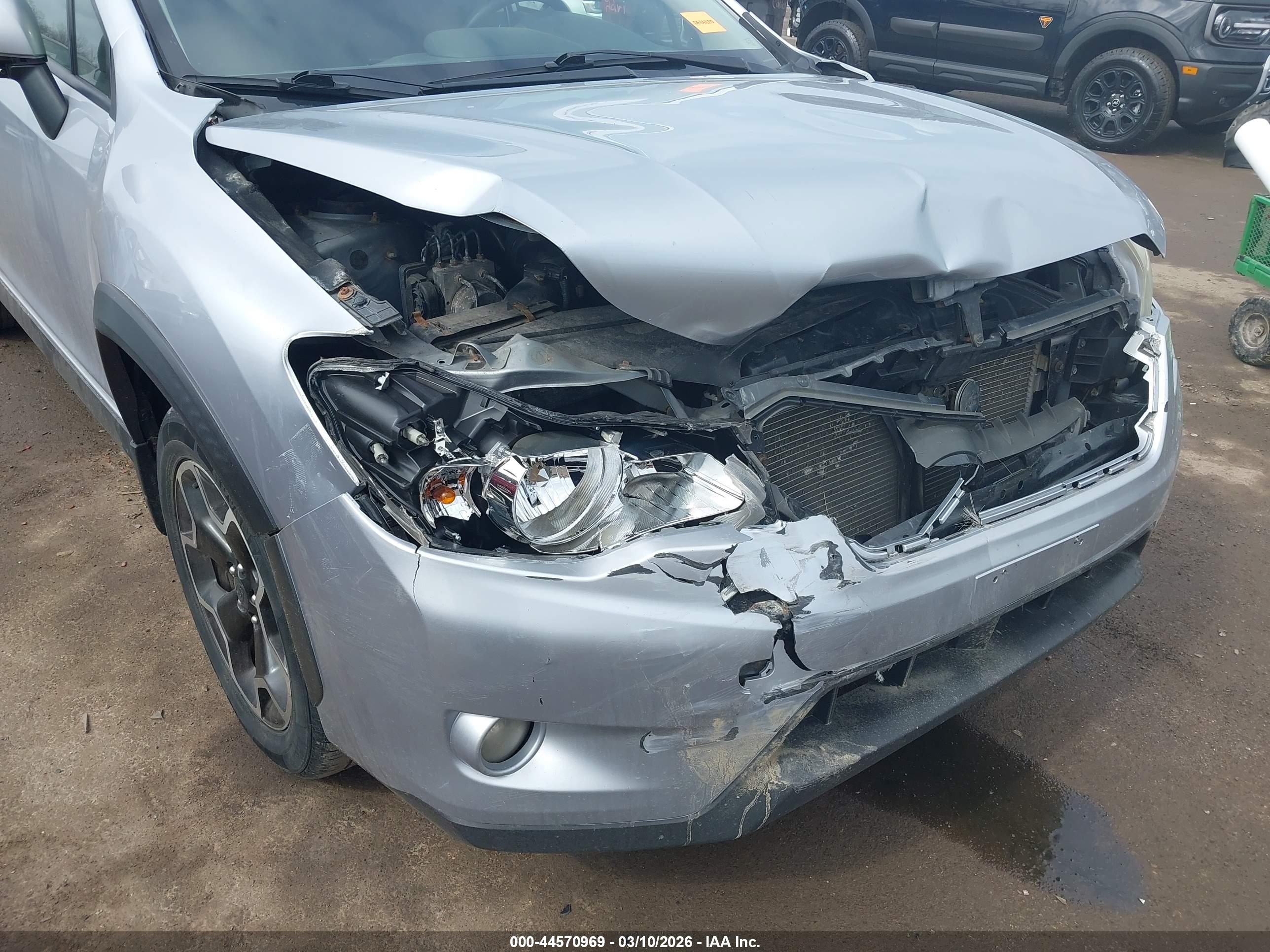 SUBARU XV image 6