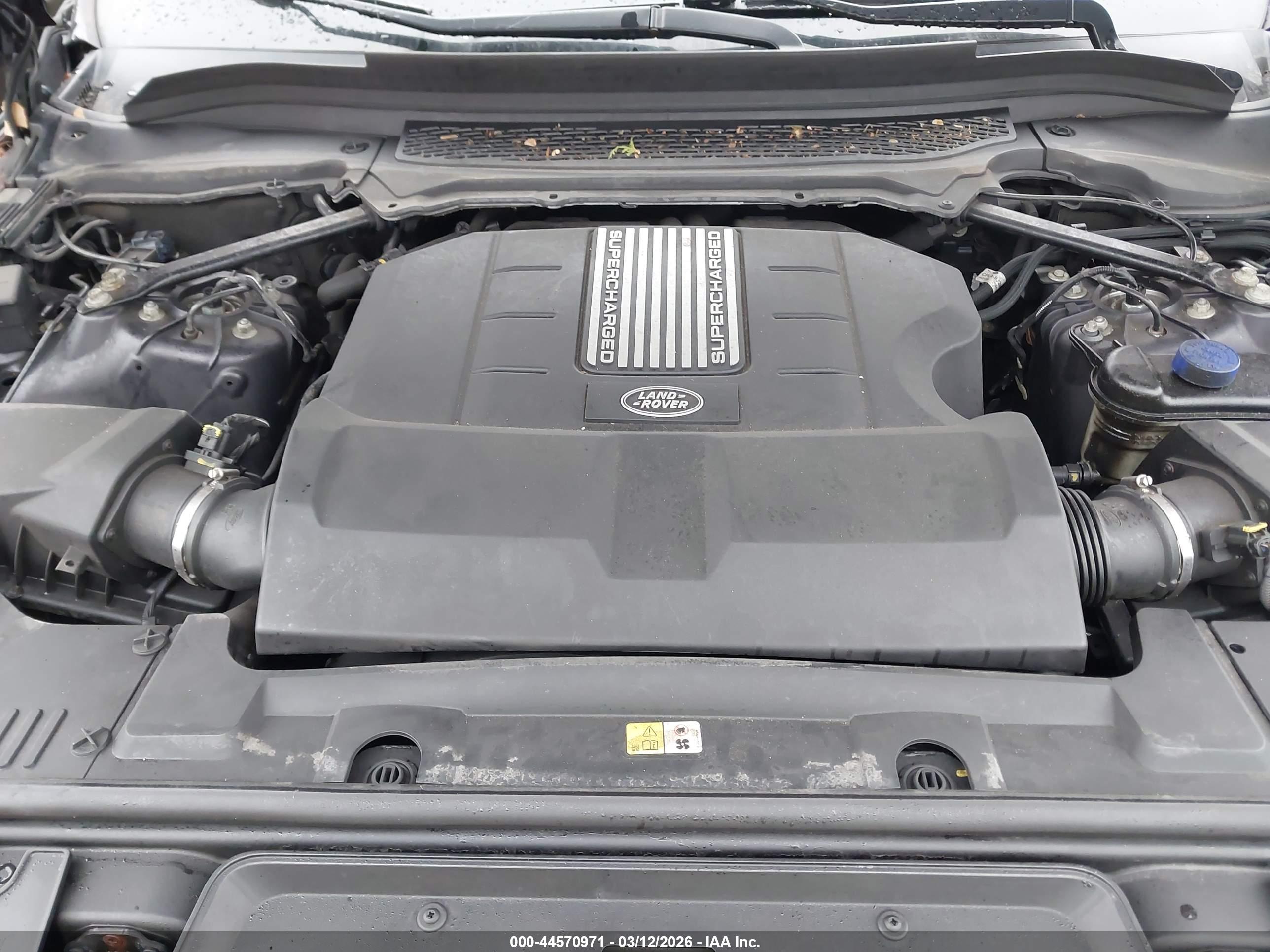 LAND ROVER image 10