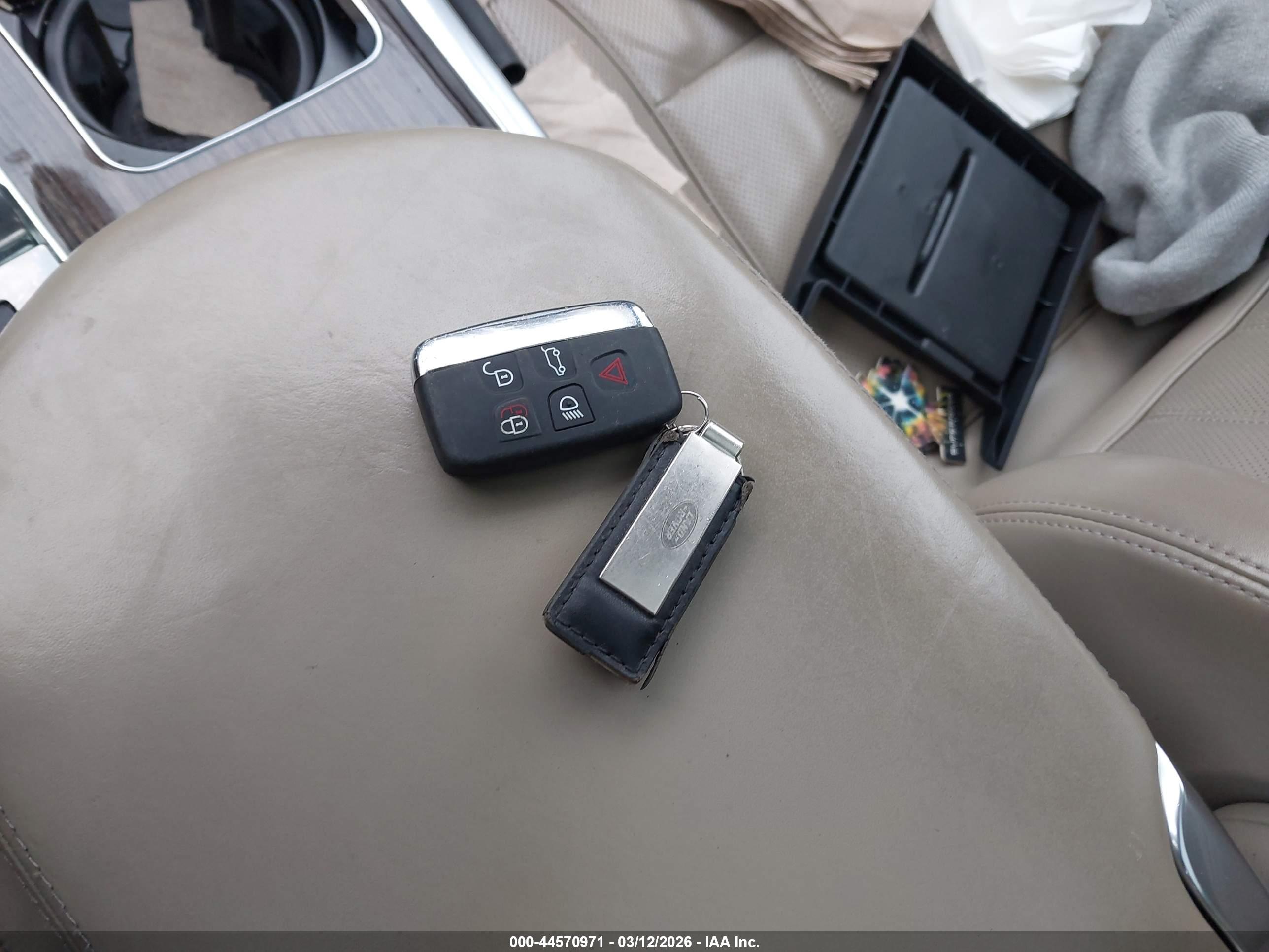 LAND ROVER image 11