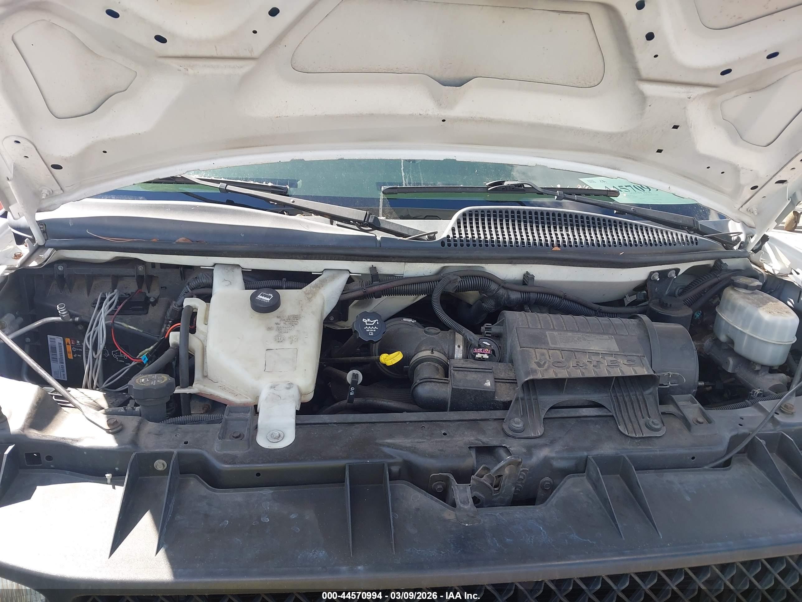 CHEVROLET EXPRESS image 10