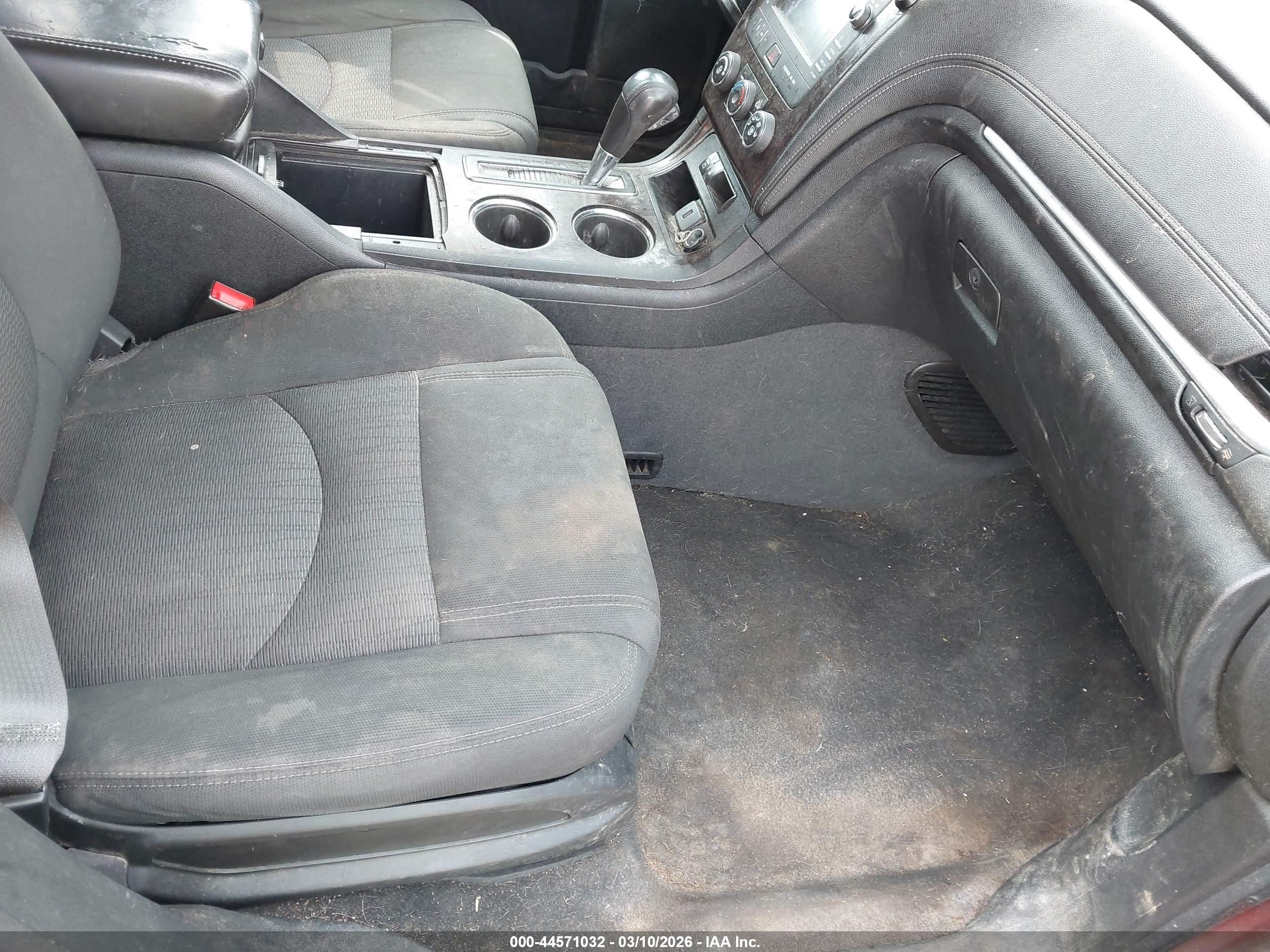 CHEVROLET TRAVERSE image 5