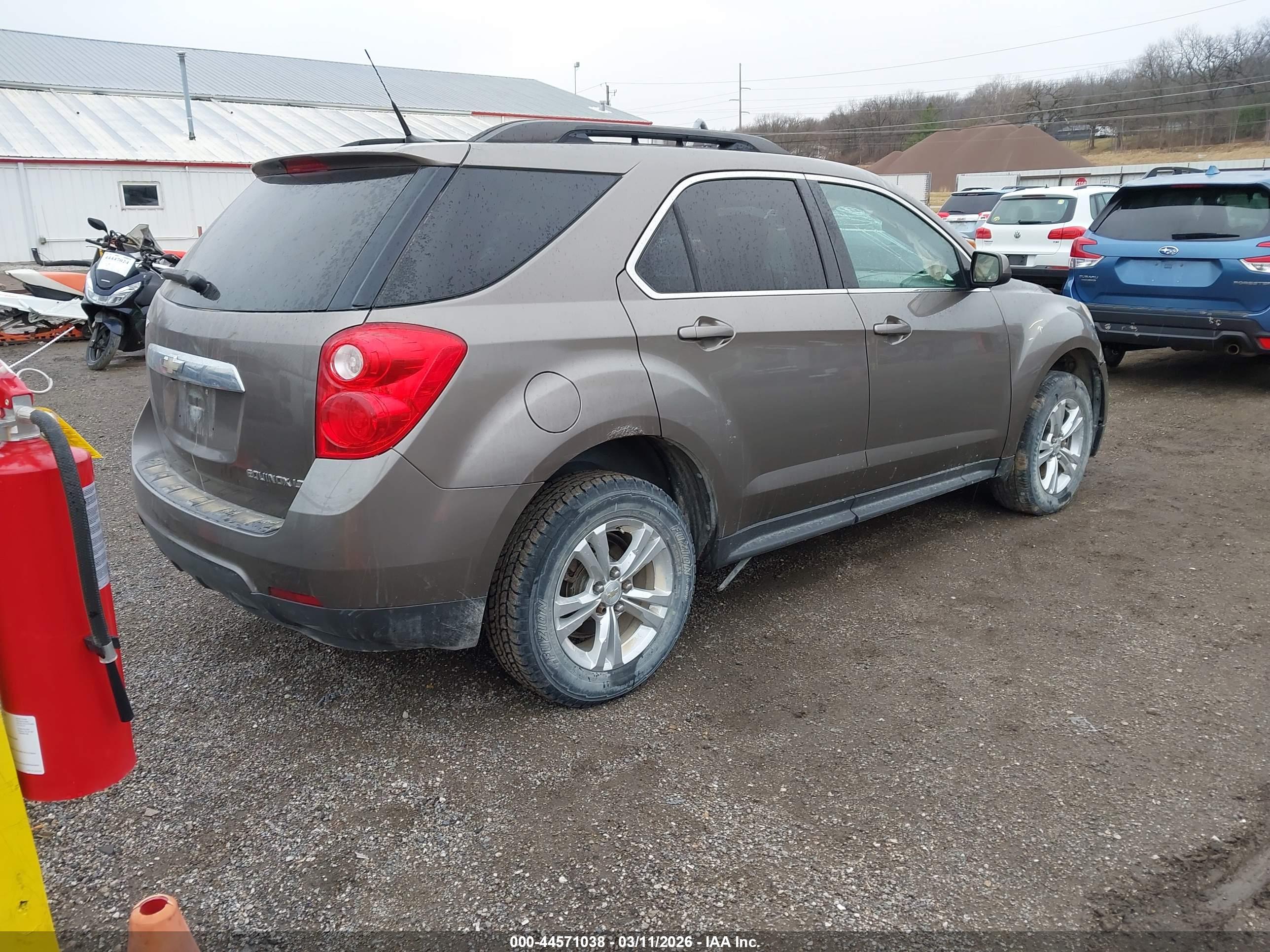 CHEVROLET EQUINOX image 4