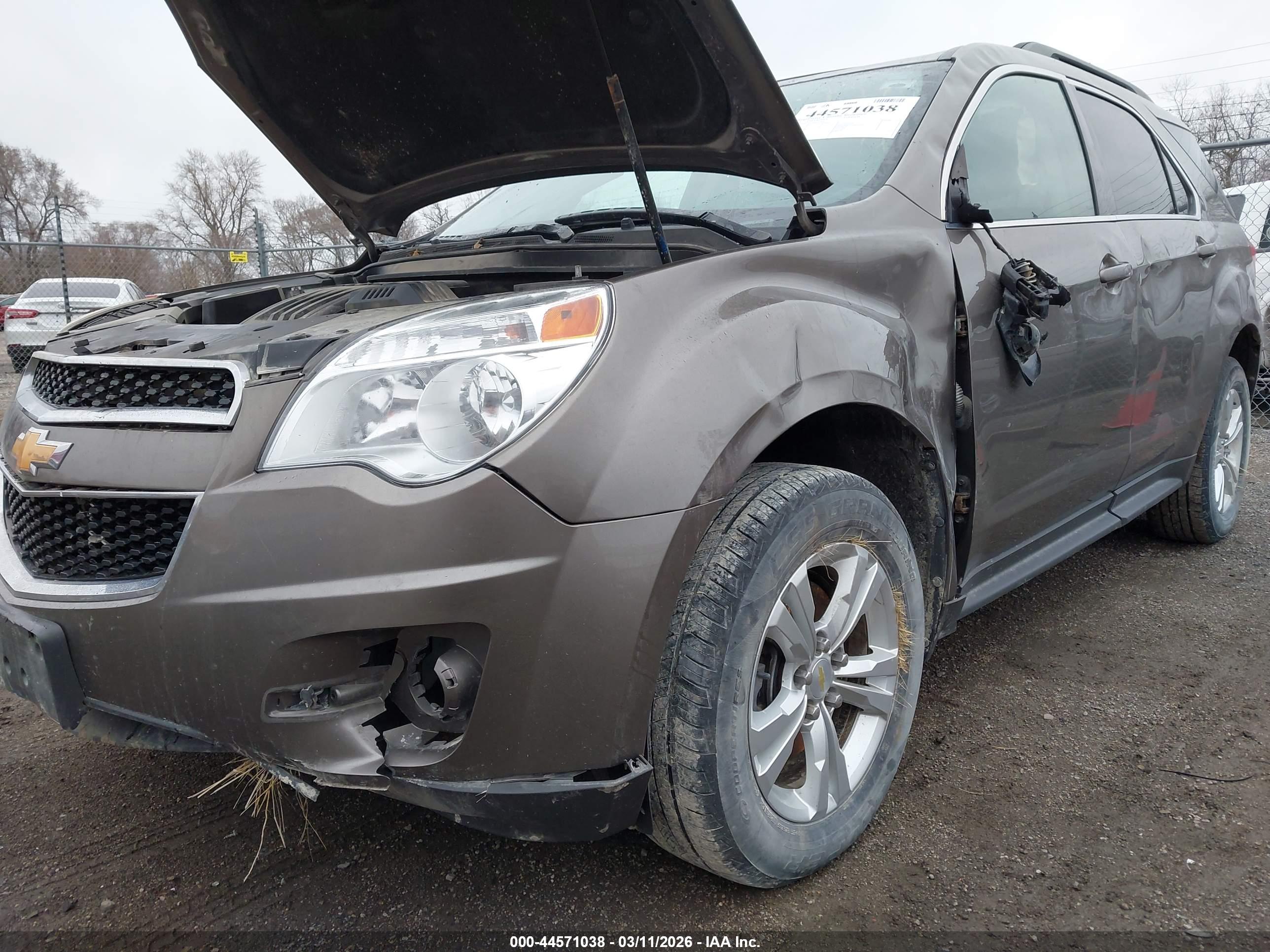 CHEVROLET EQUINOX image 6