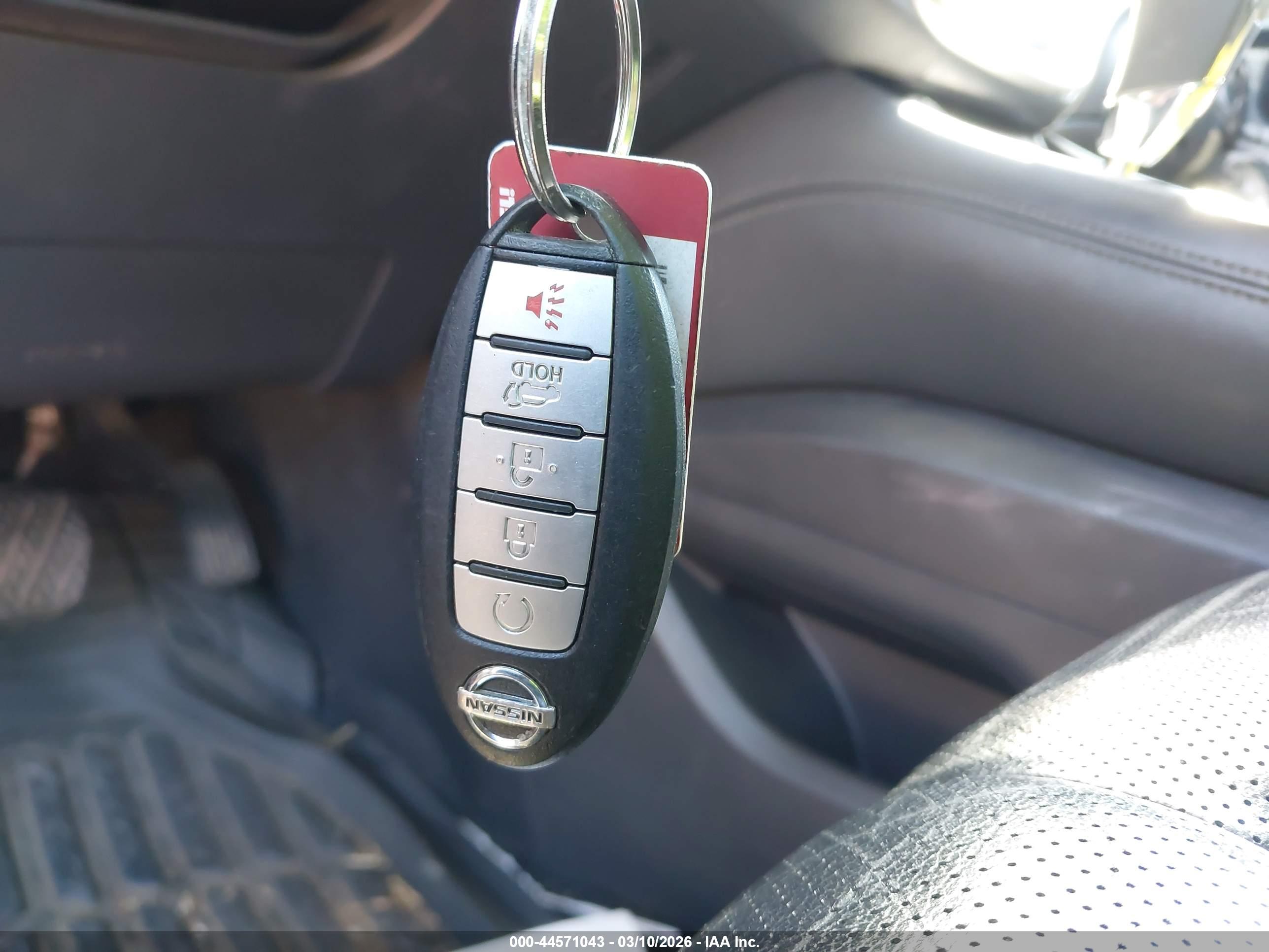 NISSAN MURANO image 11