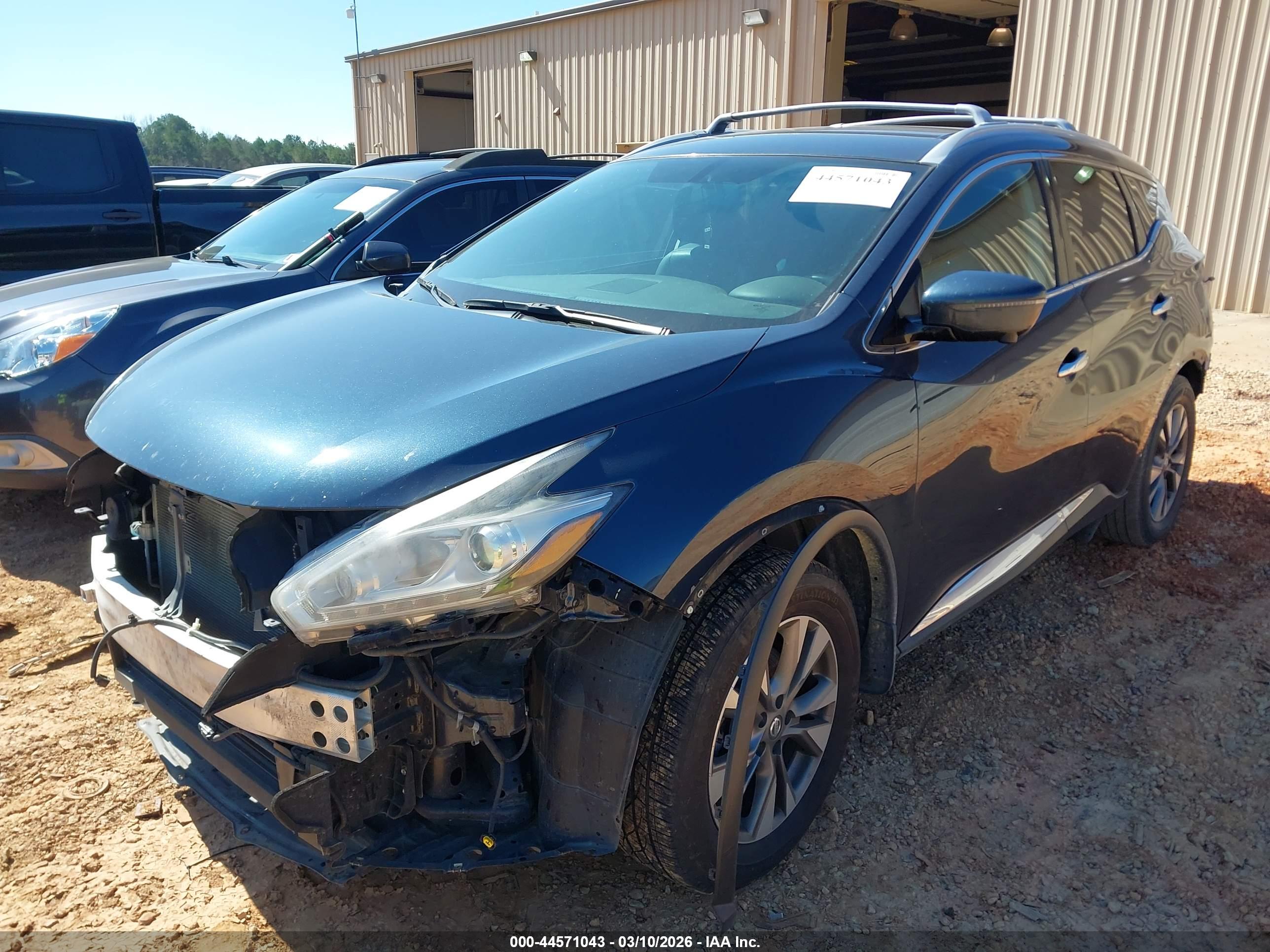 NISSAN MURANO image 2