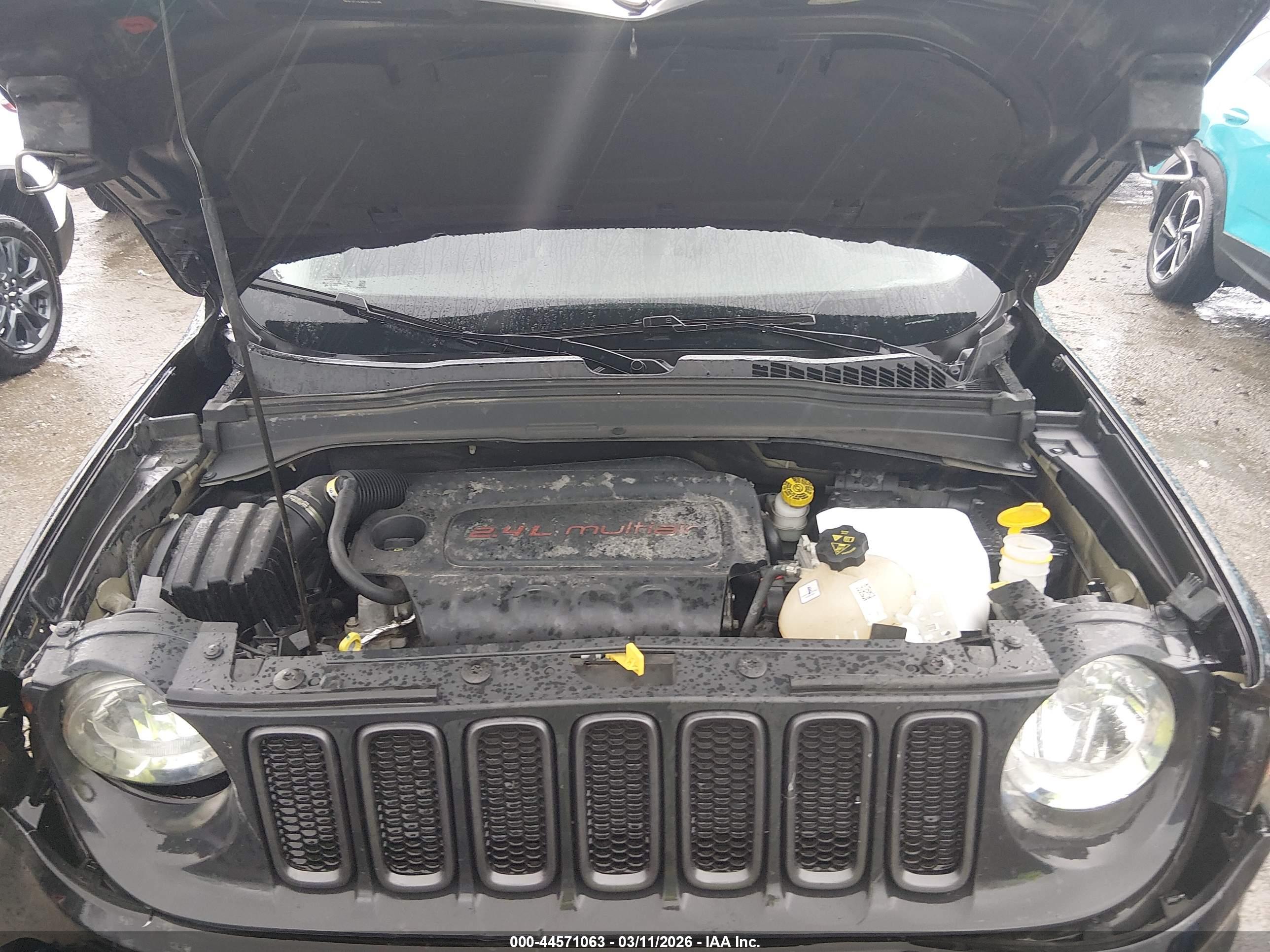JEEP RENEGADE image 10