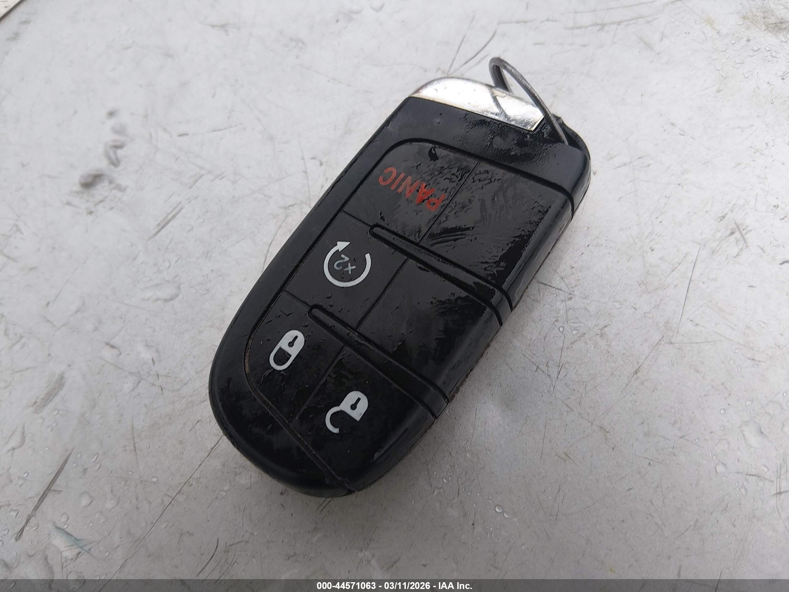 JEEP RENEGADE image 11