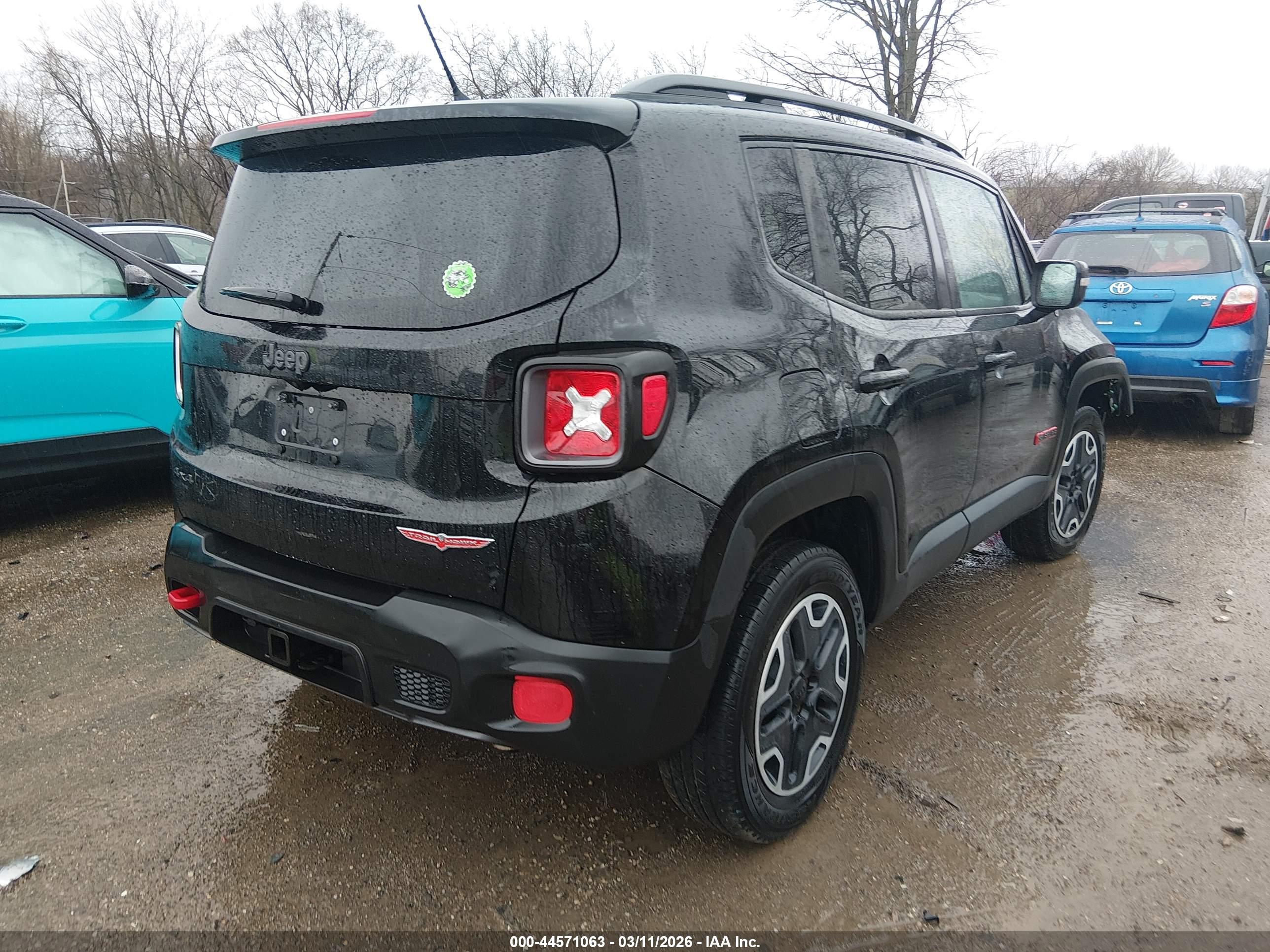 JEEP RENEGADE image 4
