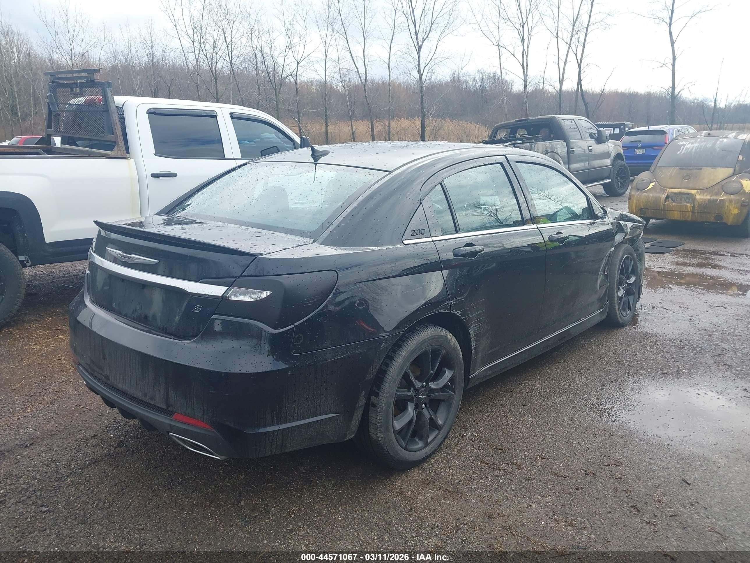 CHRYSLER 200 image 4
