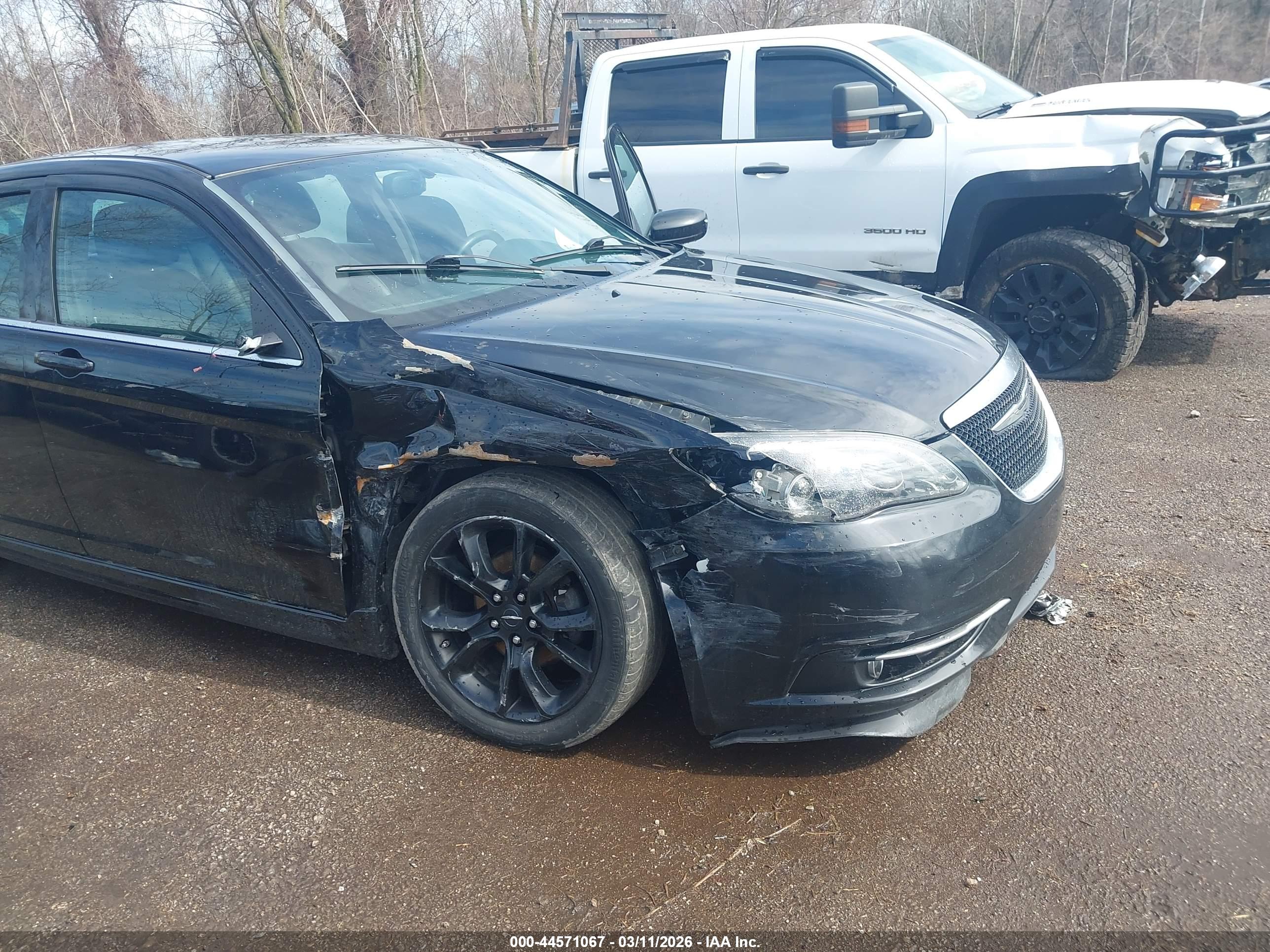 CHRYSLER 200 image 6