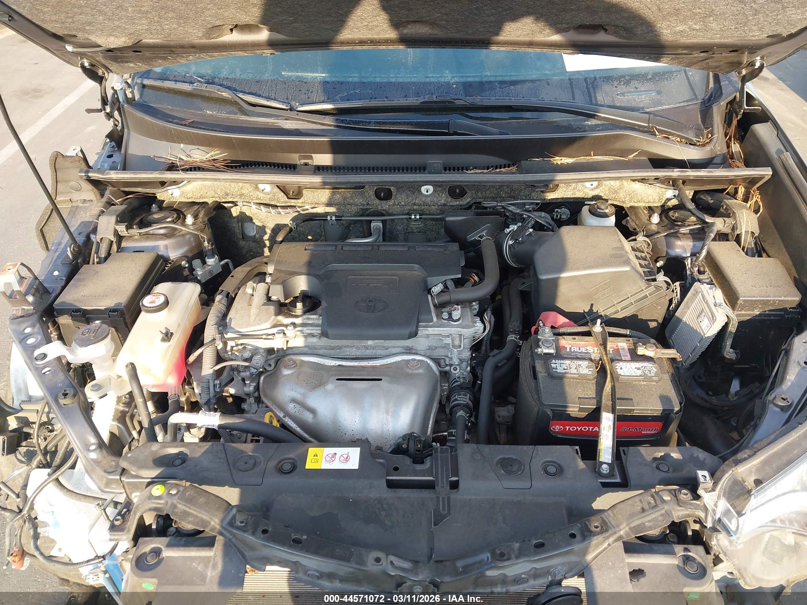 TOYOTA RAV4 image 10