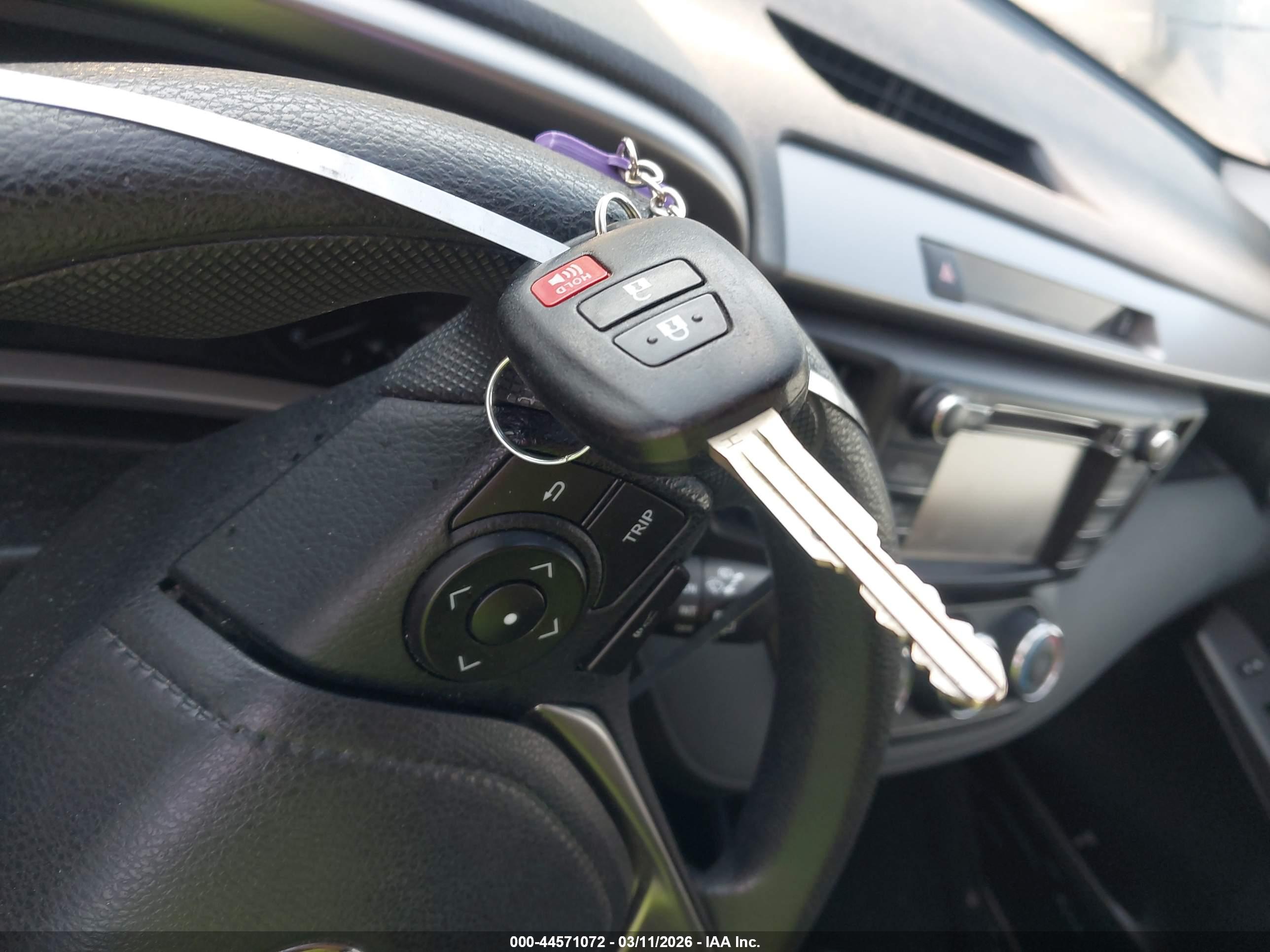 TOYOTA RAV4 image 11