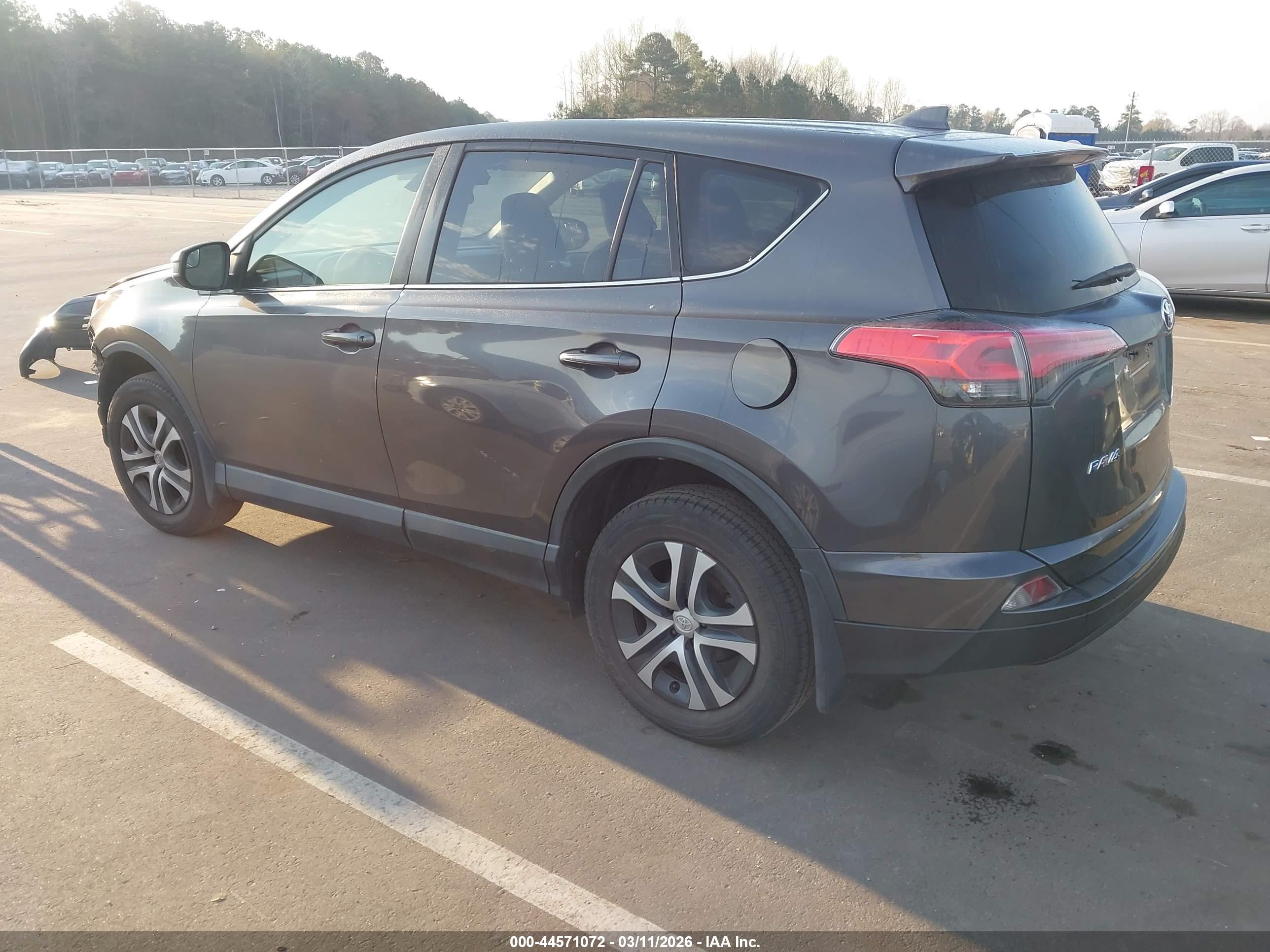 TOYOTA RAV4 image 3