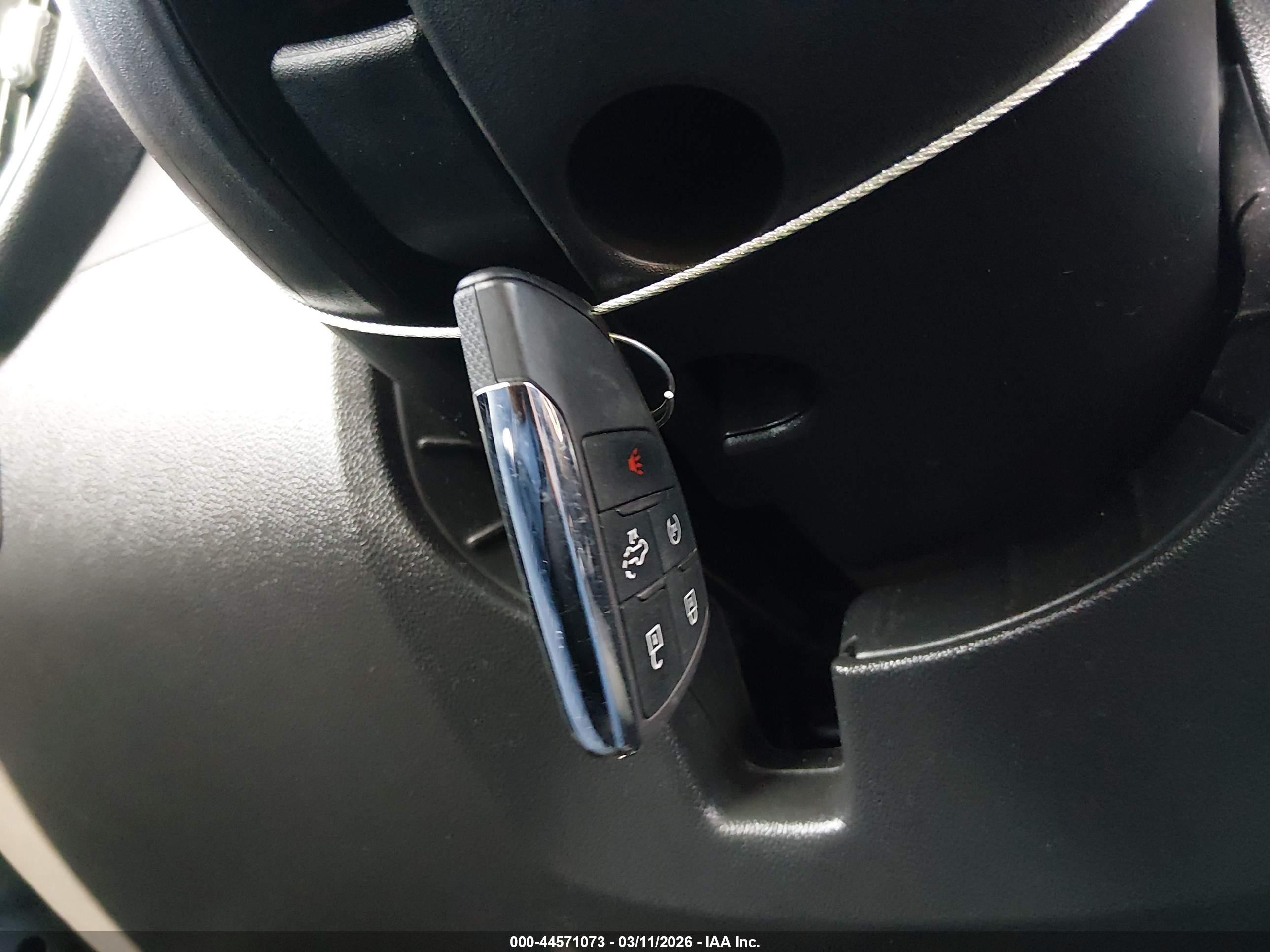 CHEVROLET SILVERADO image 11