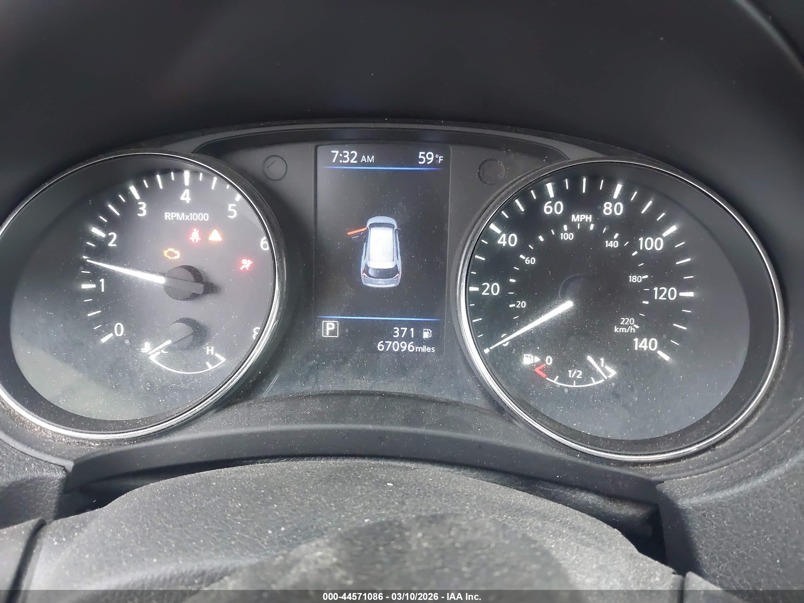NISSAN ROGUE image 7