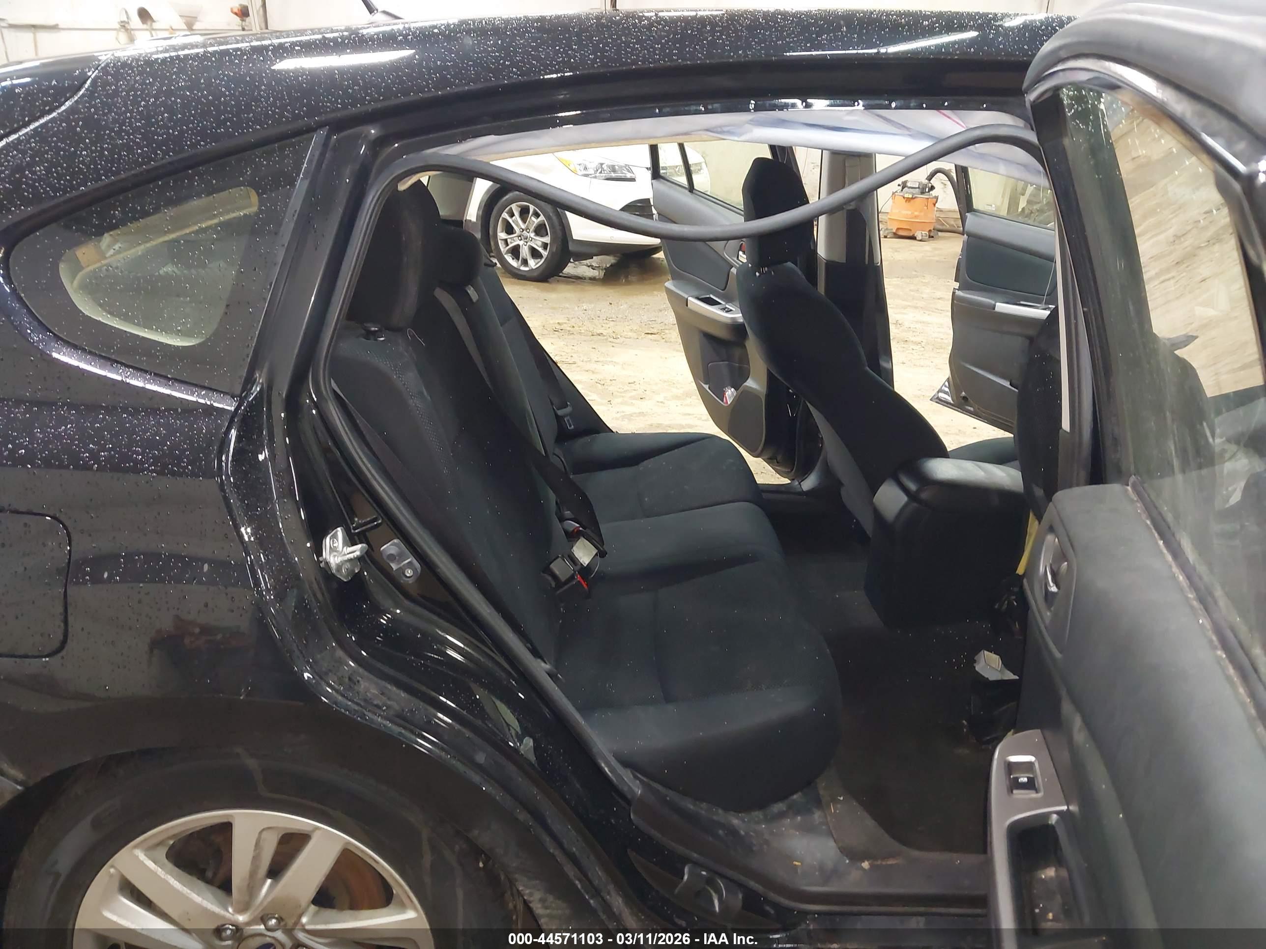 SUBARU IMPREZA image 8
