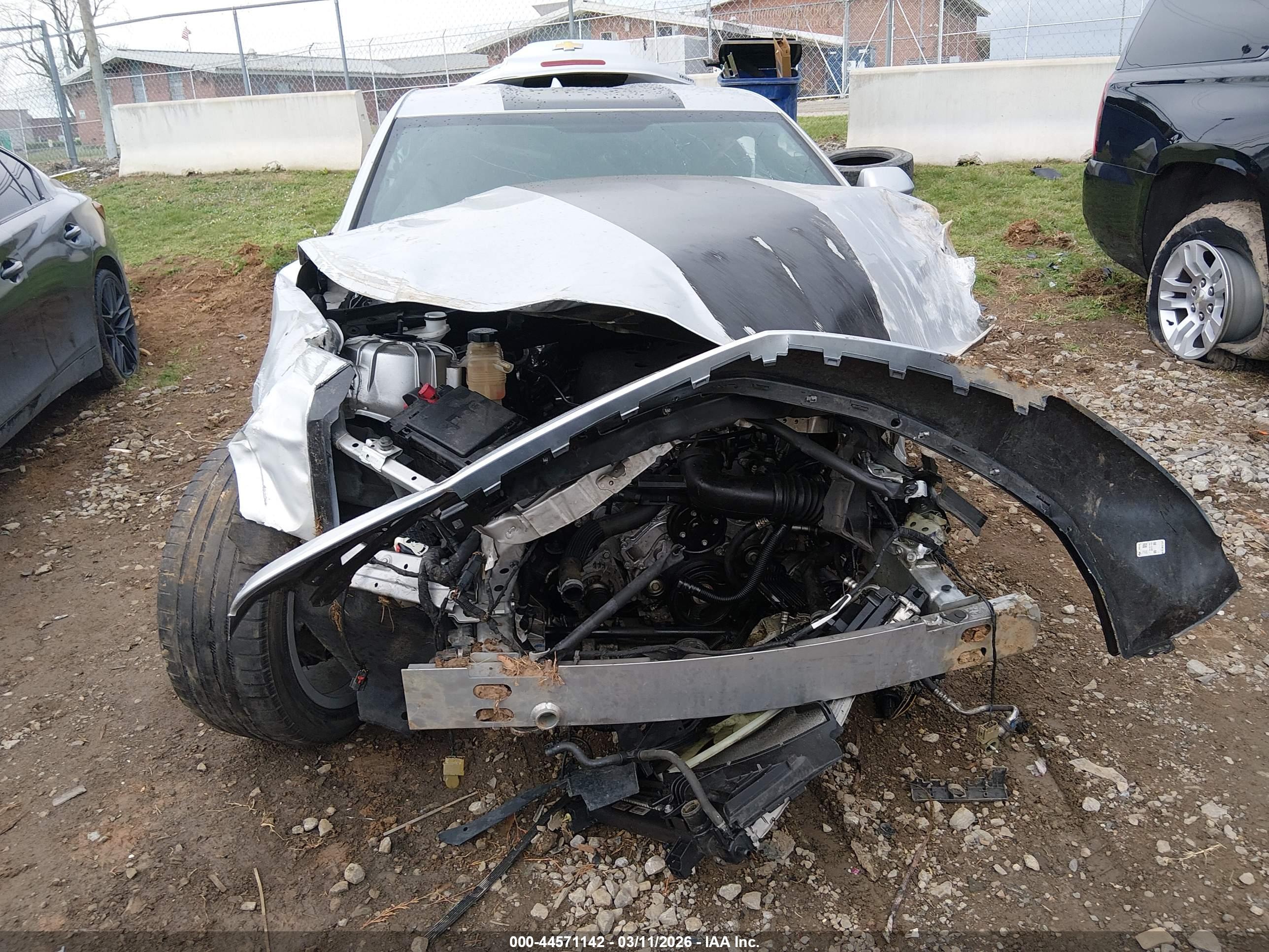 CHEVROLET CAMARO image 6