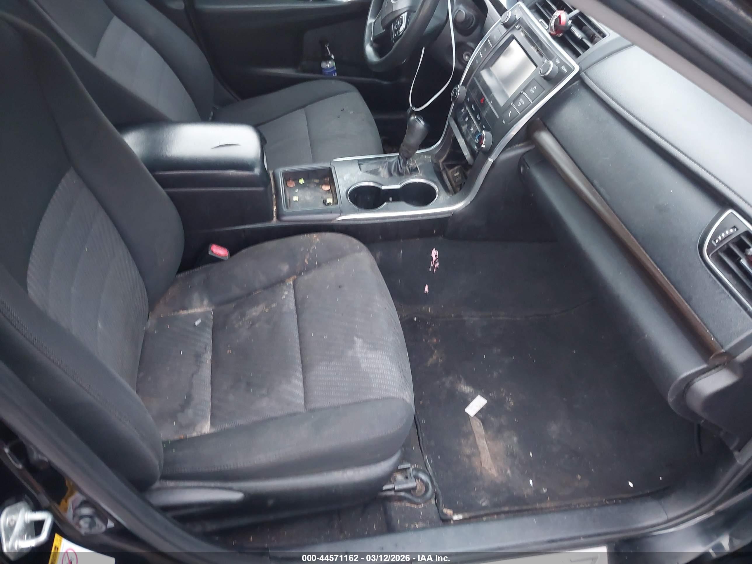TOYOTA CAMRY image 5