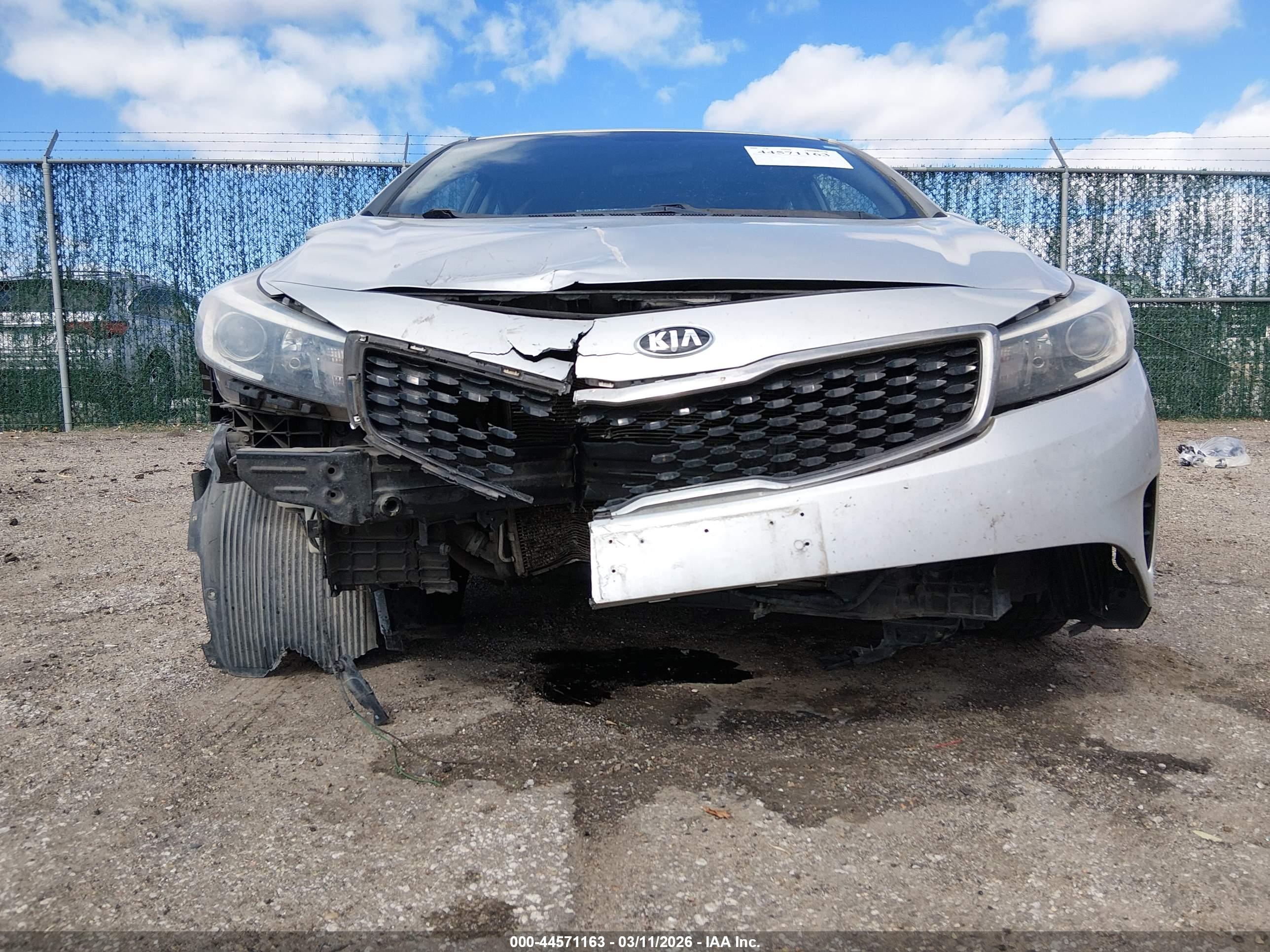 KIA FORTE image 6