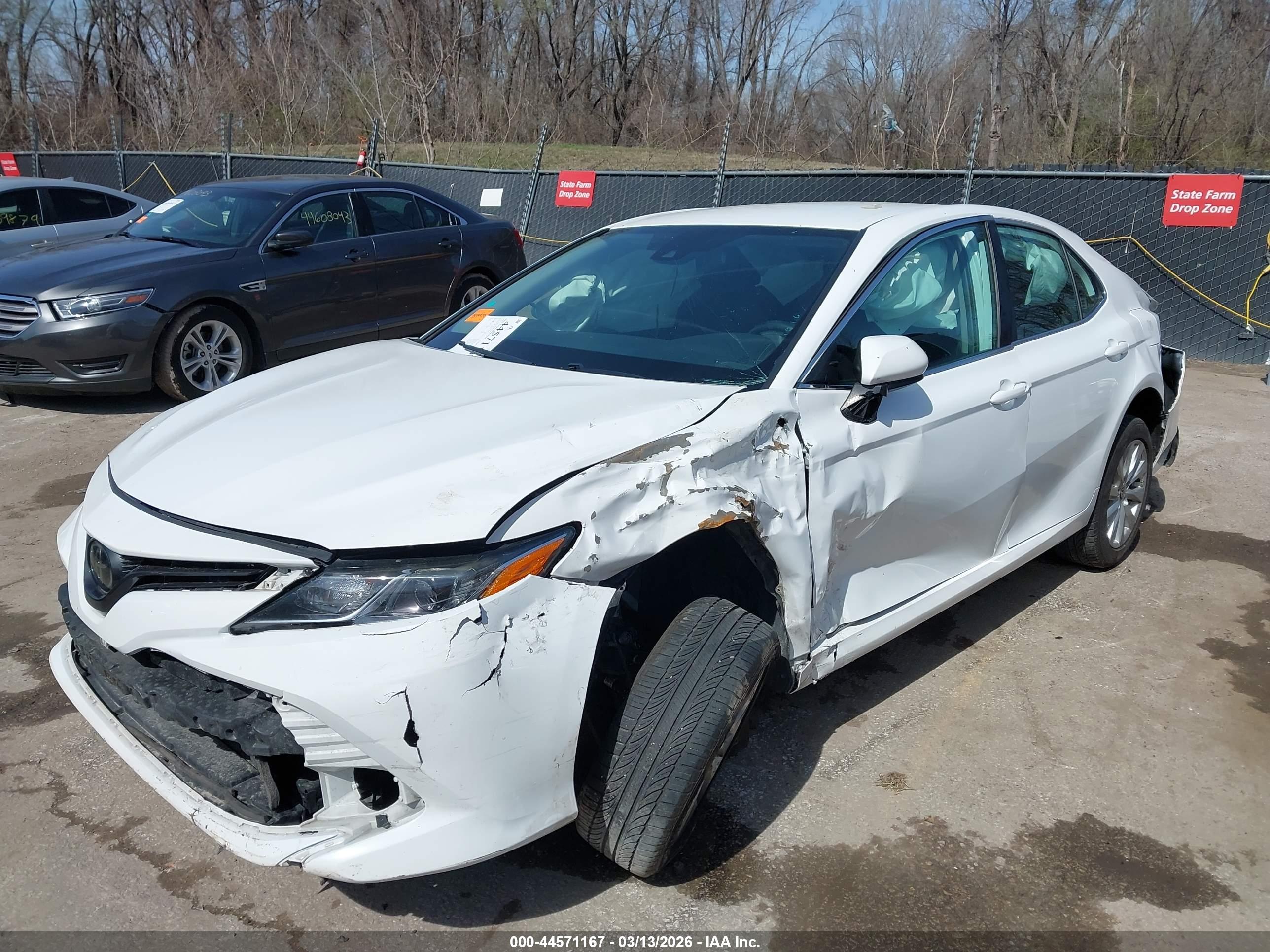 TOYOTA CAMRY image 6