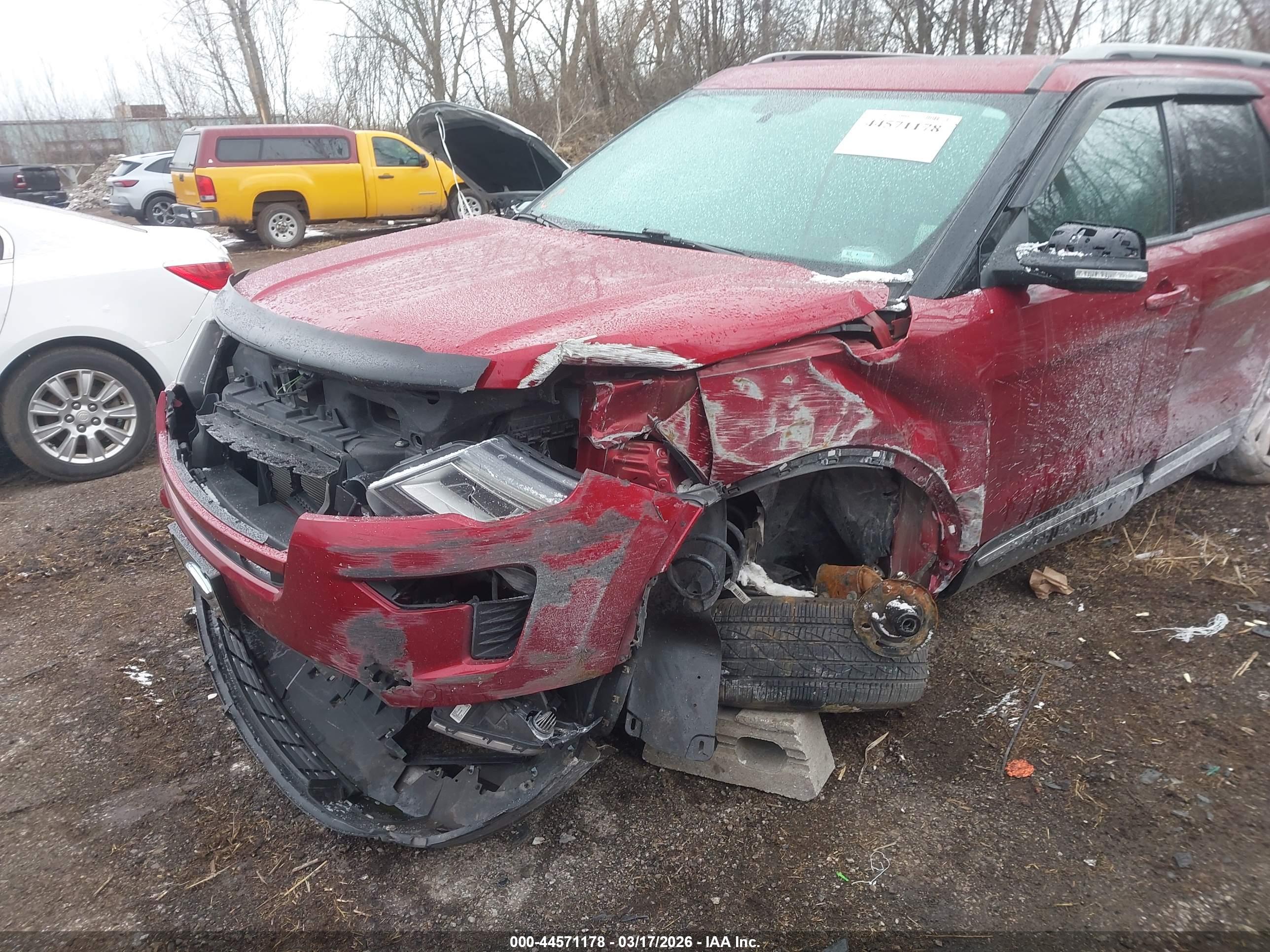 FORD EXPLORER image 6