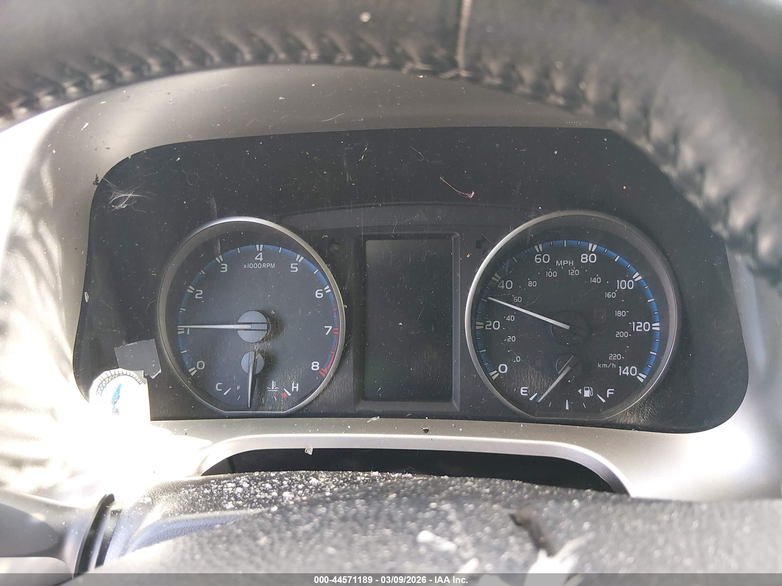 TOYOTA RAV4 image 7
