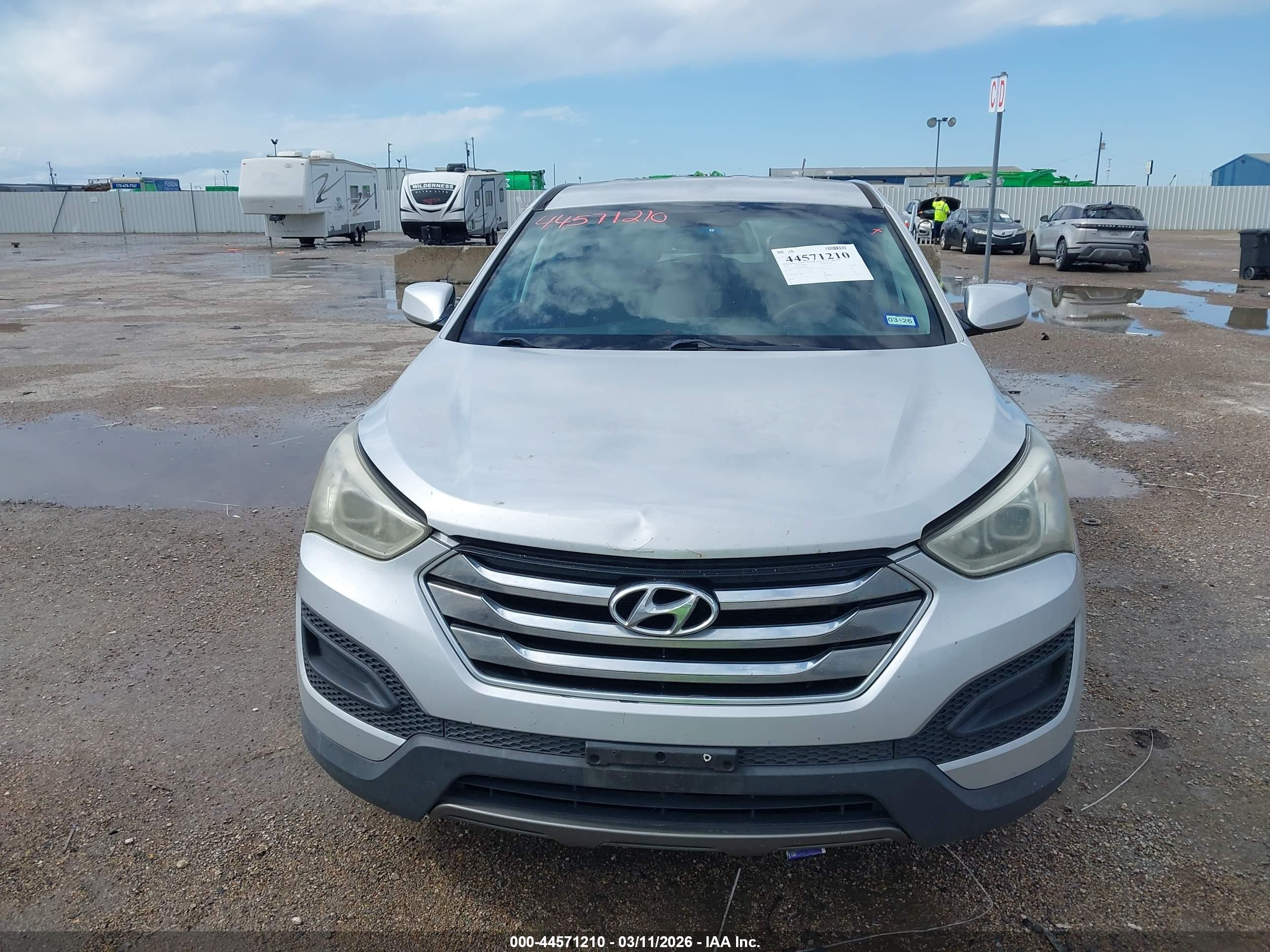 HYUNDAI SANTA image 6