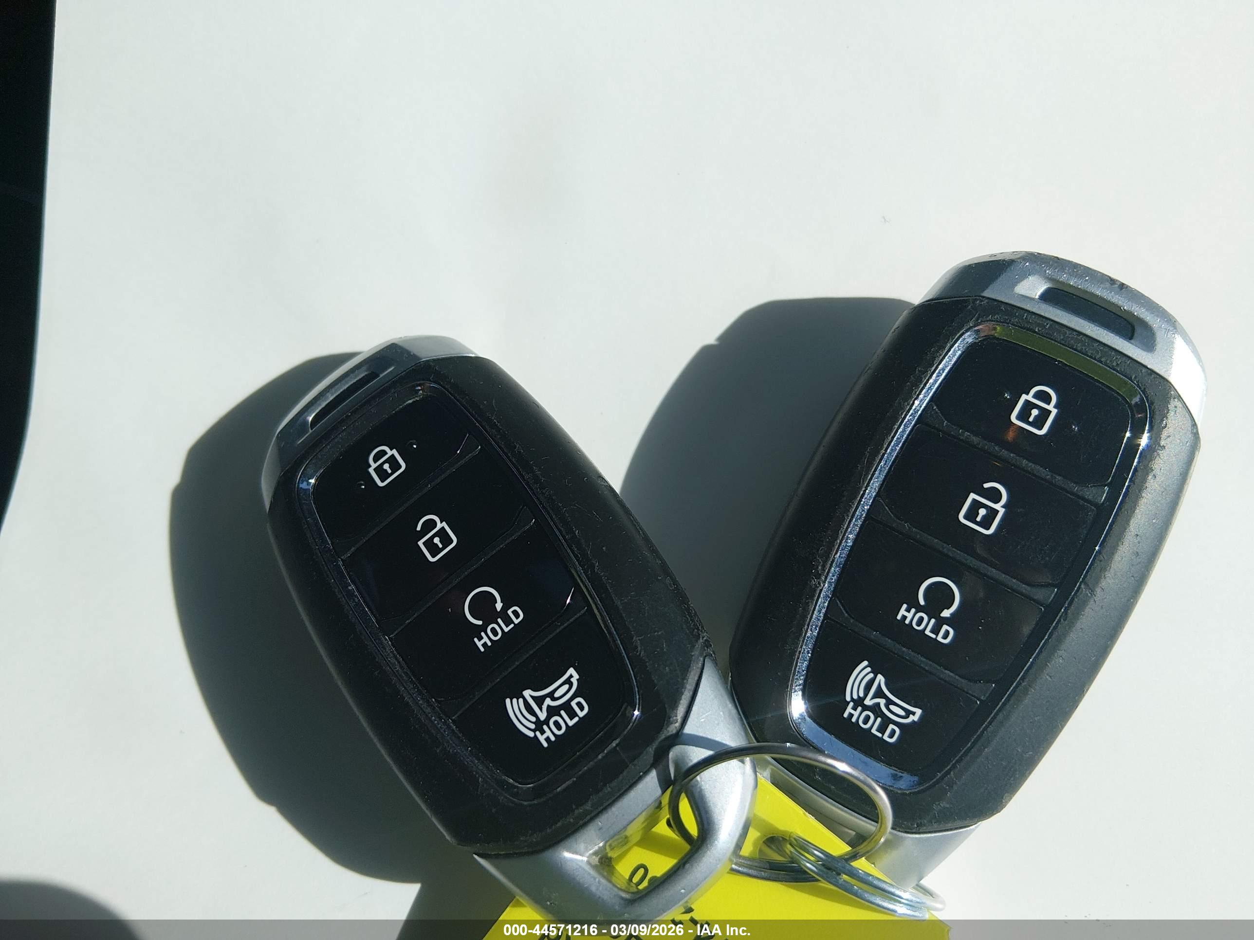 HYUNDAI VENUE image 11