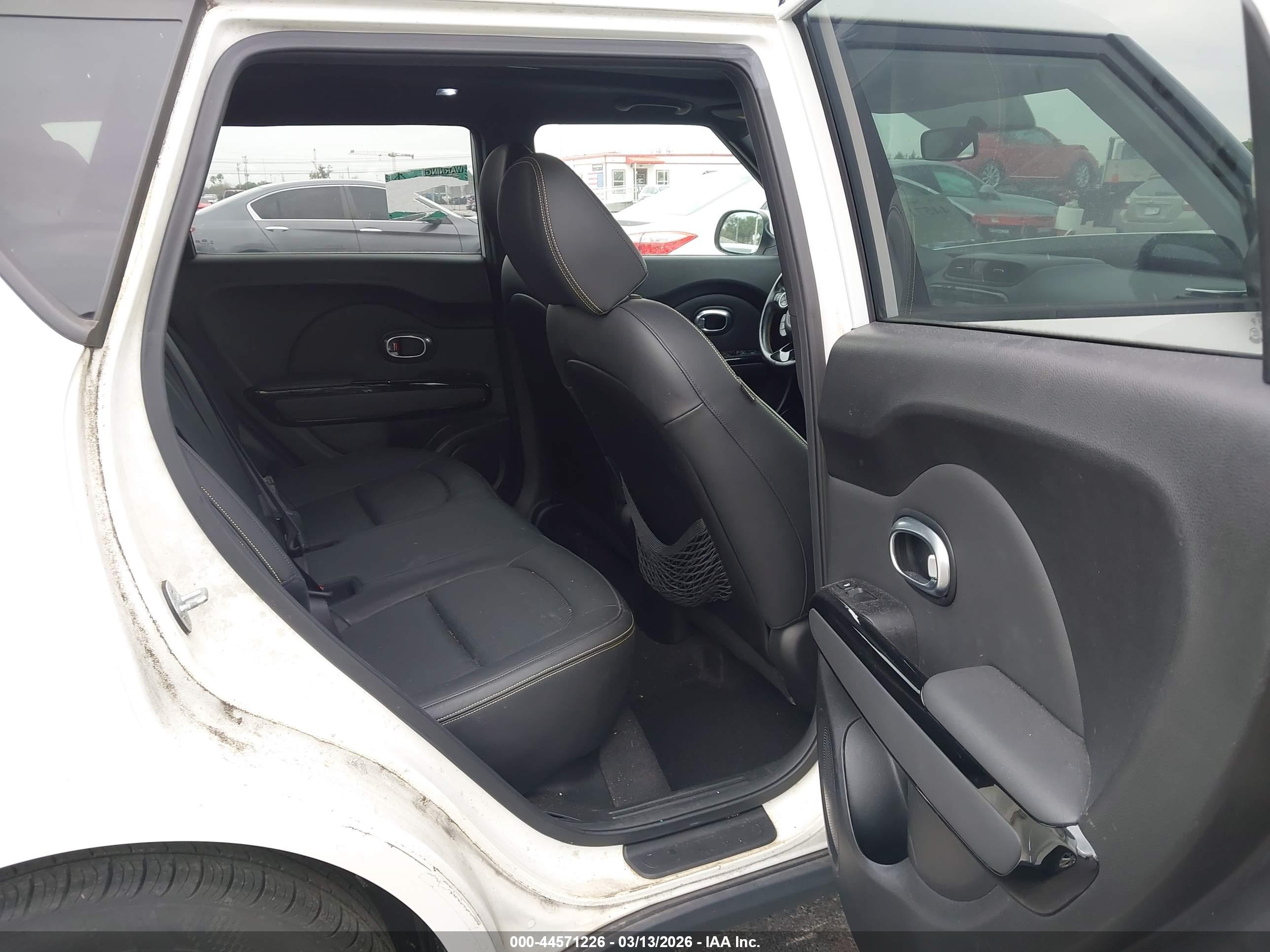 KIA SOUL image 8