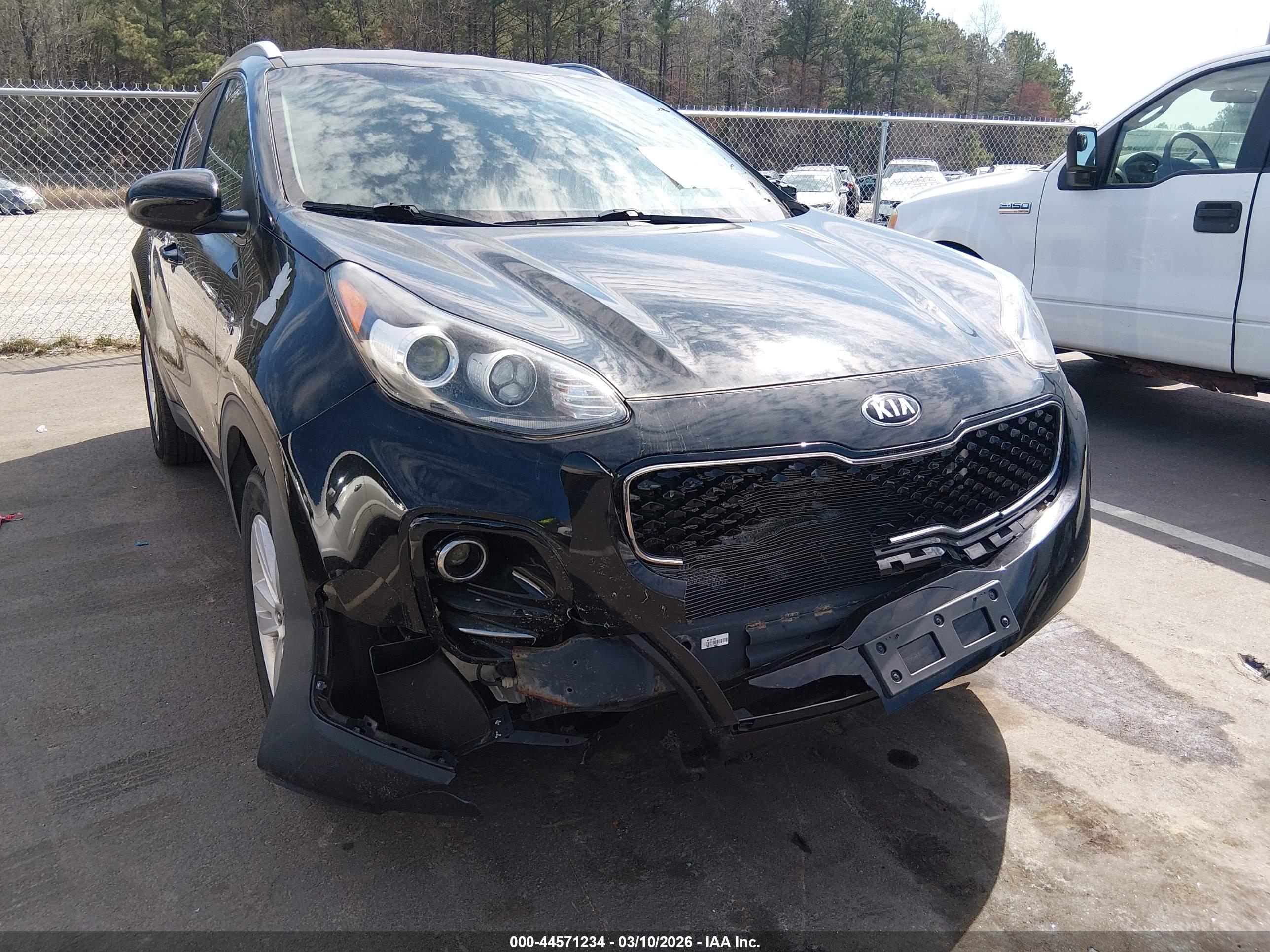 KIA SPORTAGE image 6