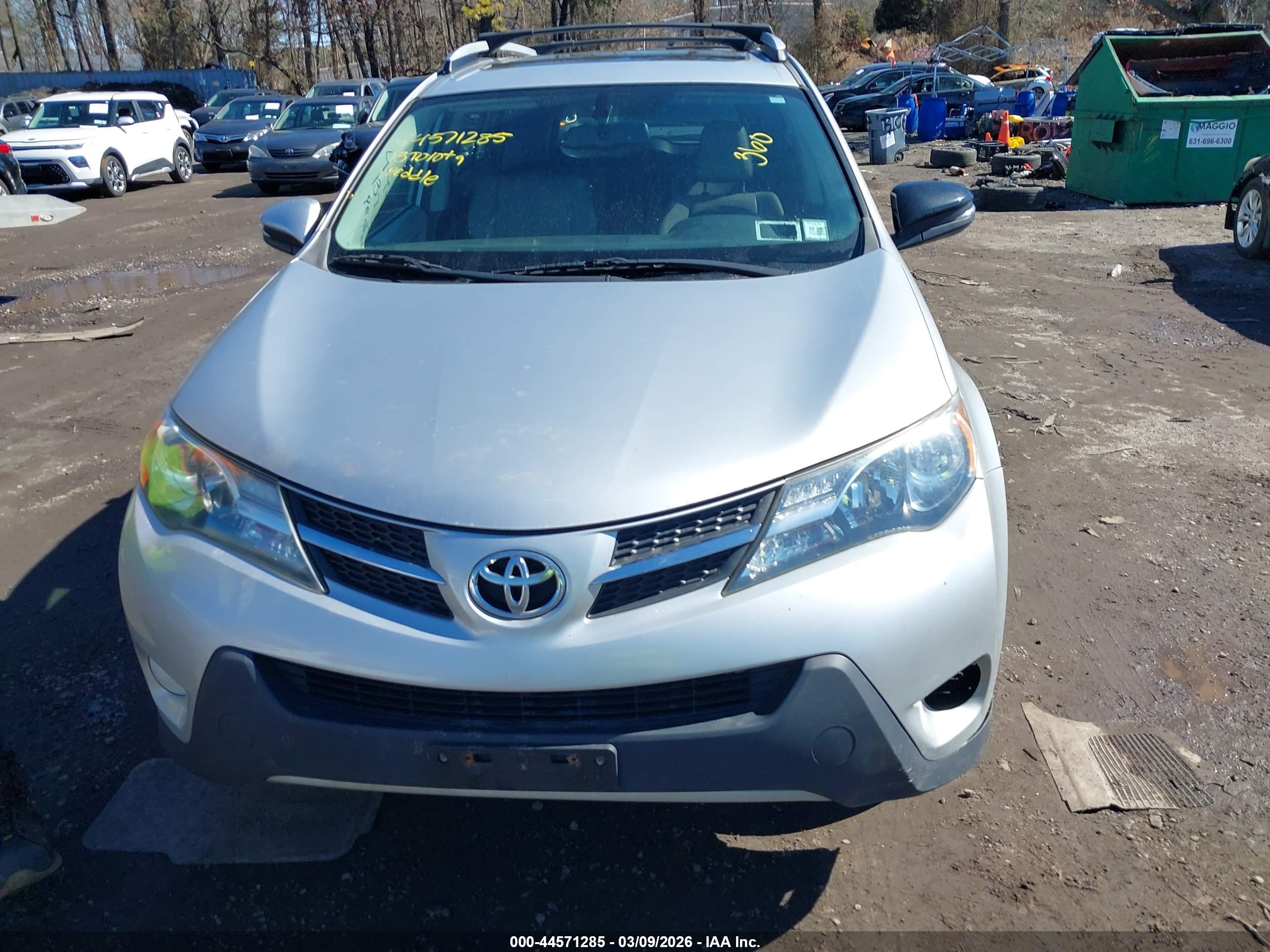 TOYOTA RAV4 image 6