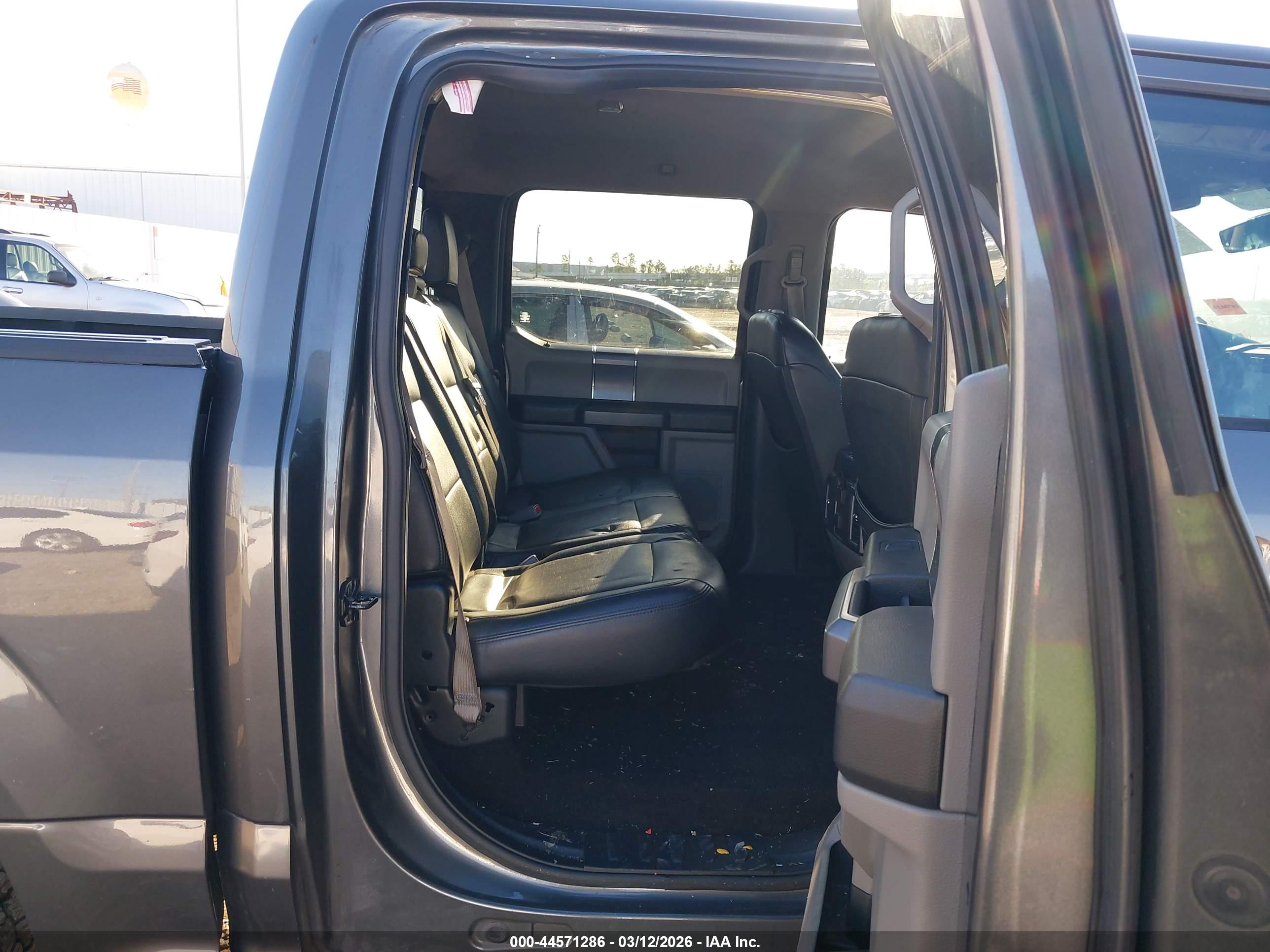 FORD F-150 image 8
