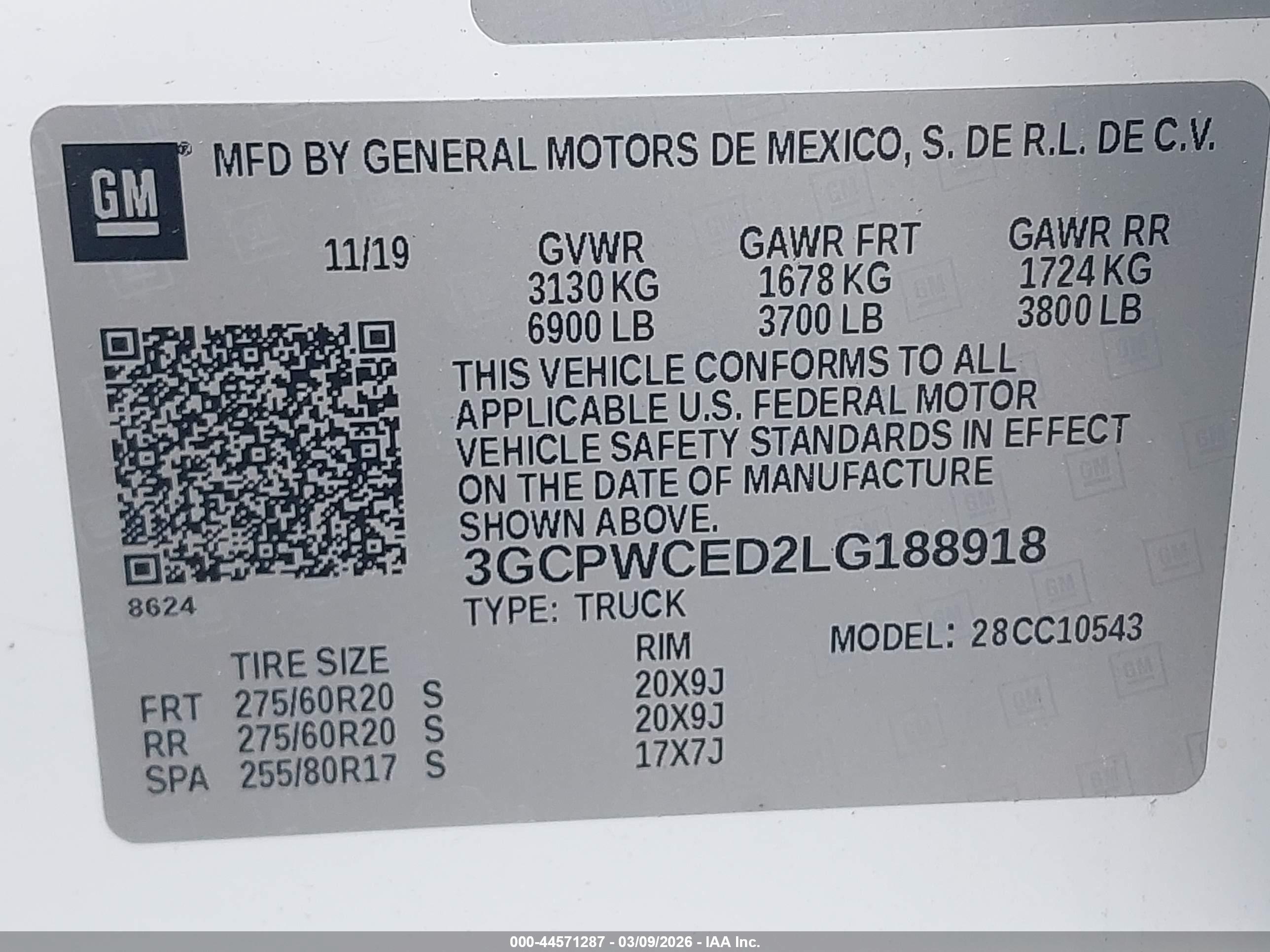CHEVROLET SILVERADO image 9
