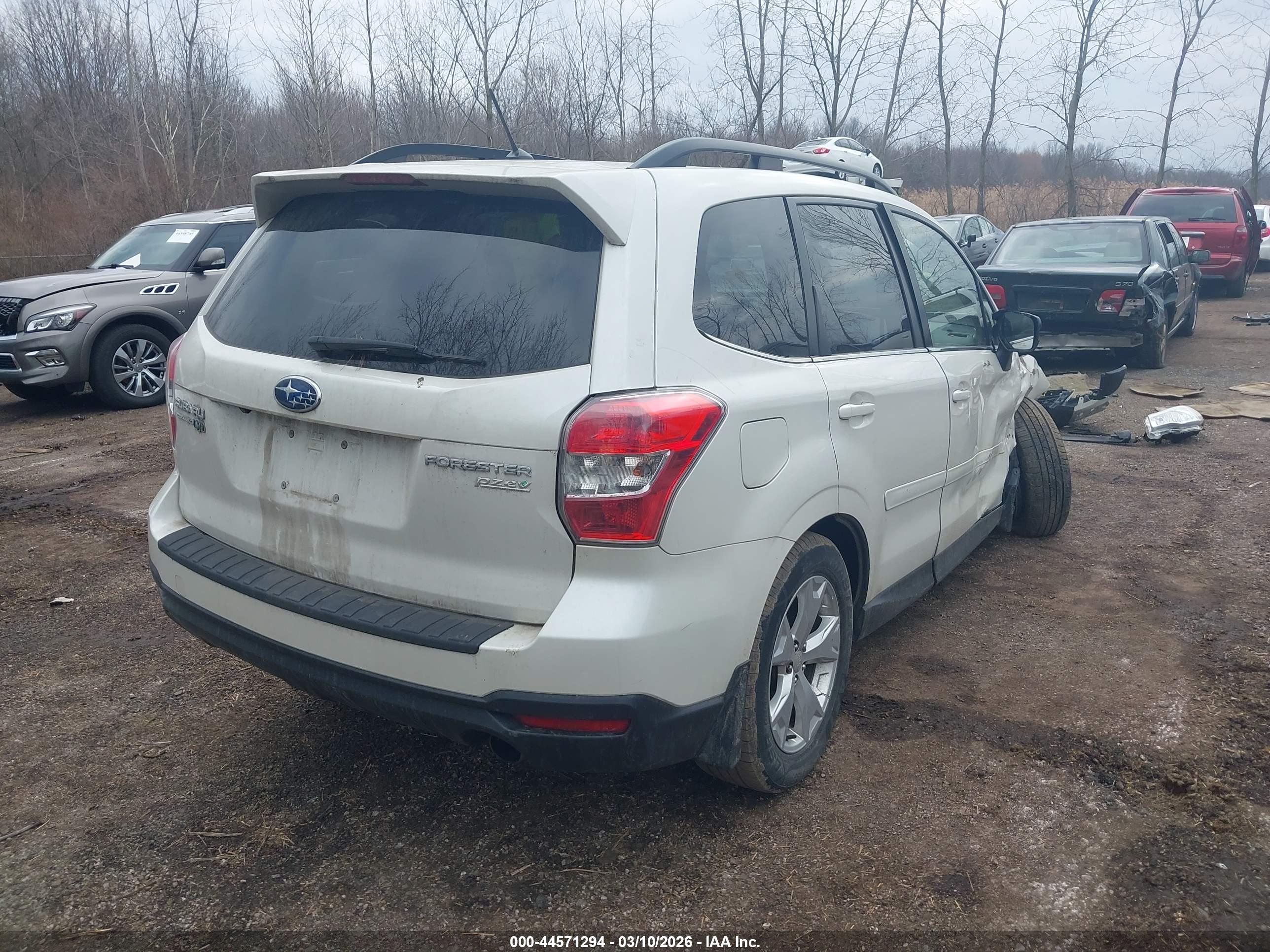 SUBARU FORESTER image 4