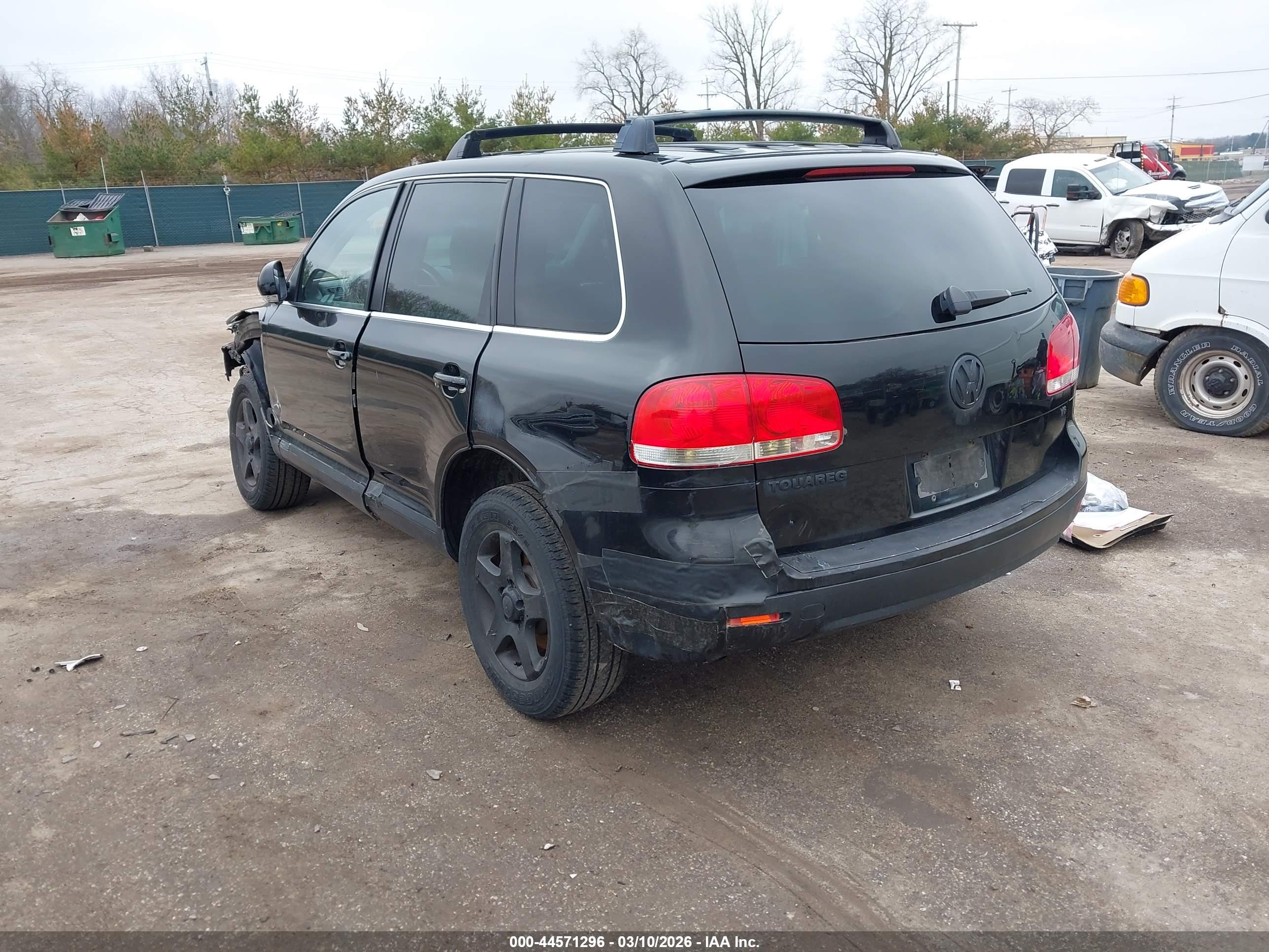 VOLKSWAGEN TOUAREG image 3