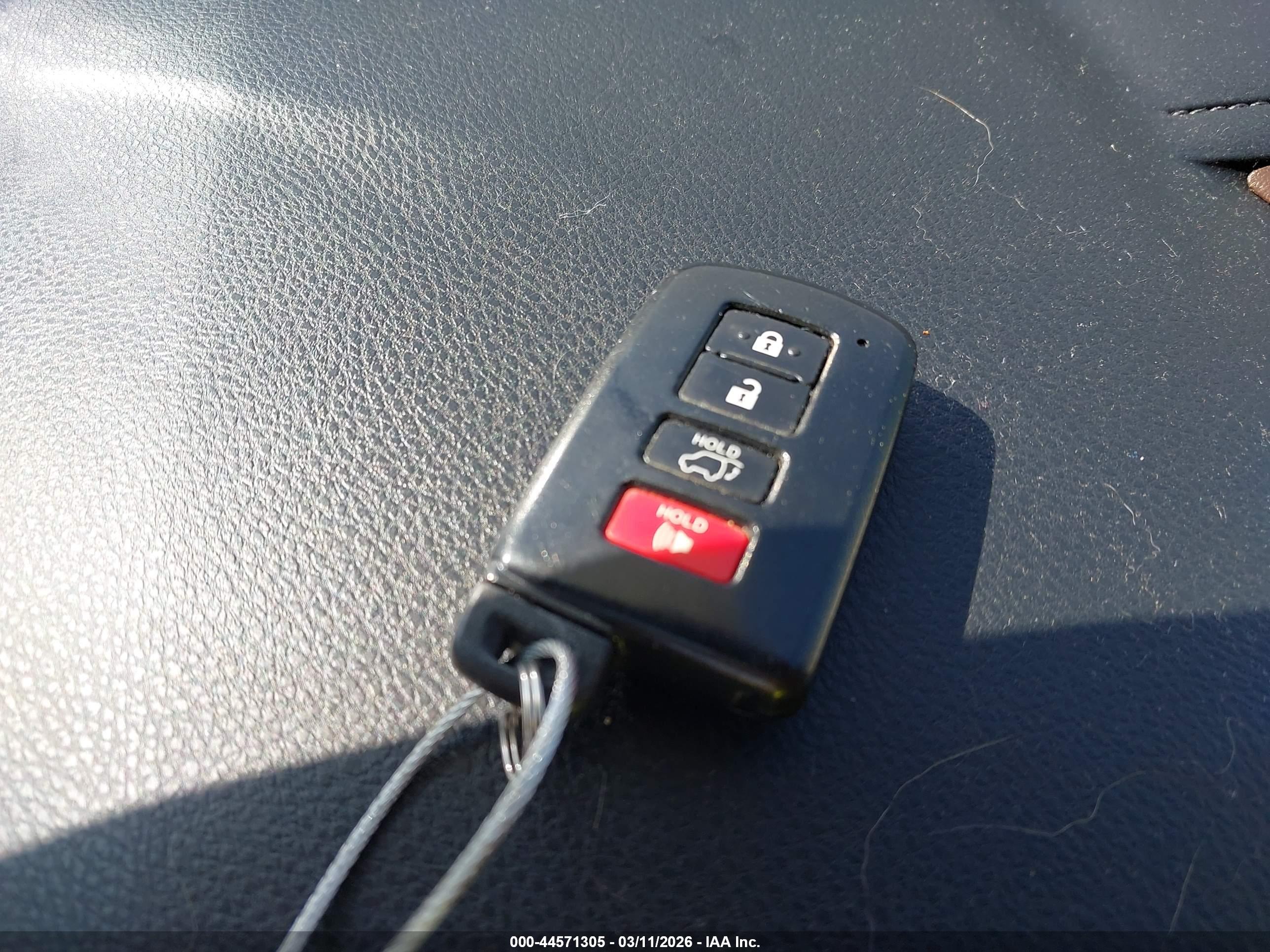 TOYOTA HIGHLANDER image 11