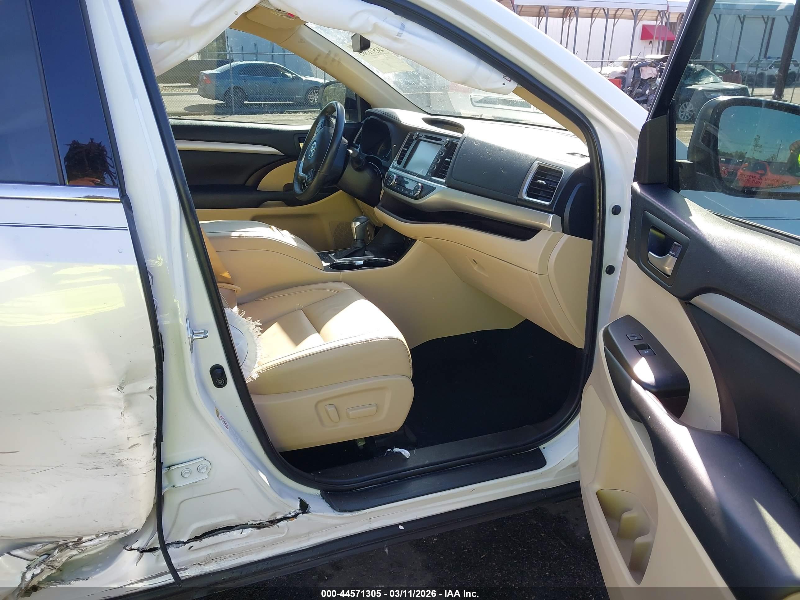TOYOTA HIGHLANDER image 5