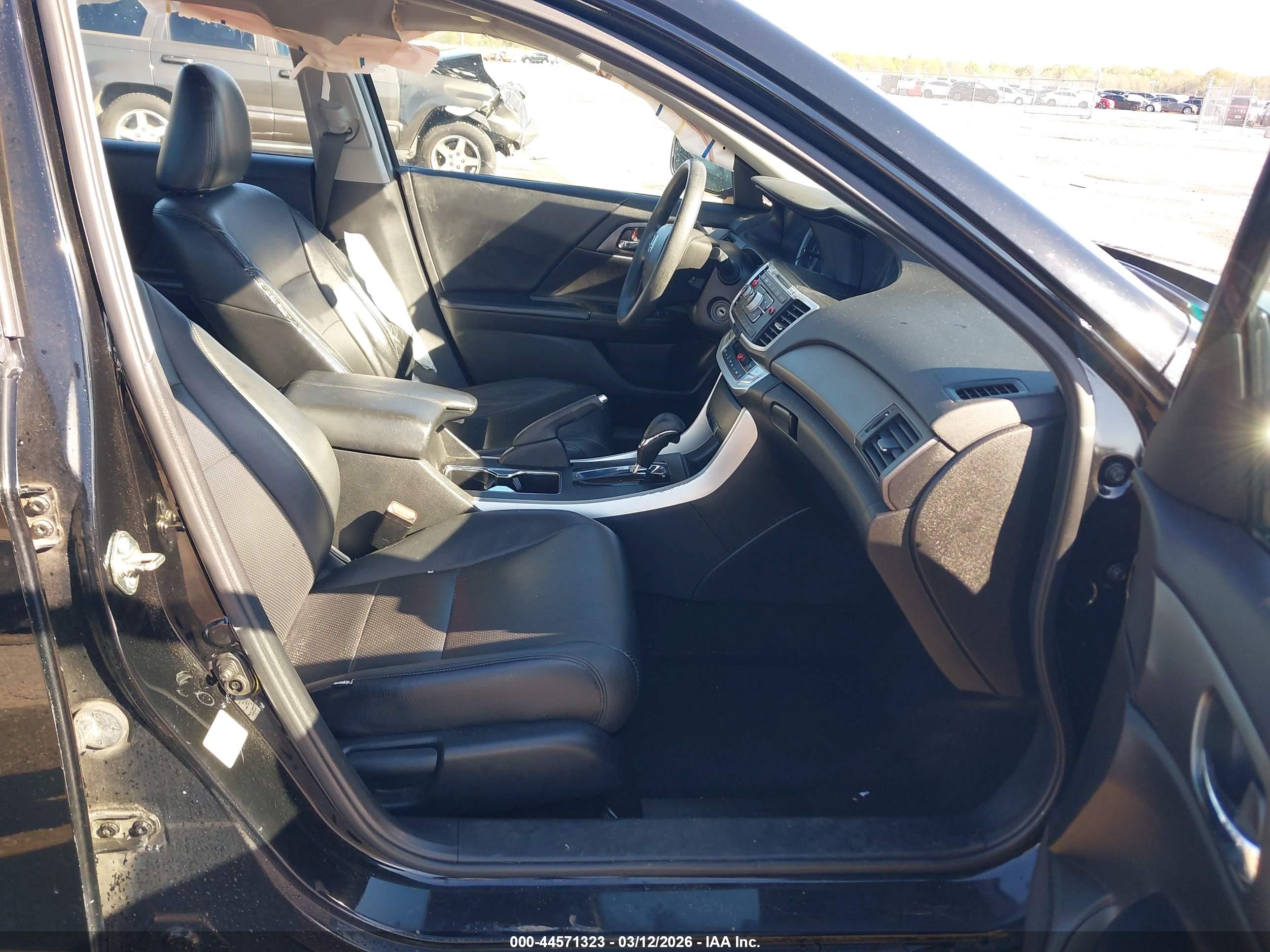 HONDA ACCORD image 5