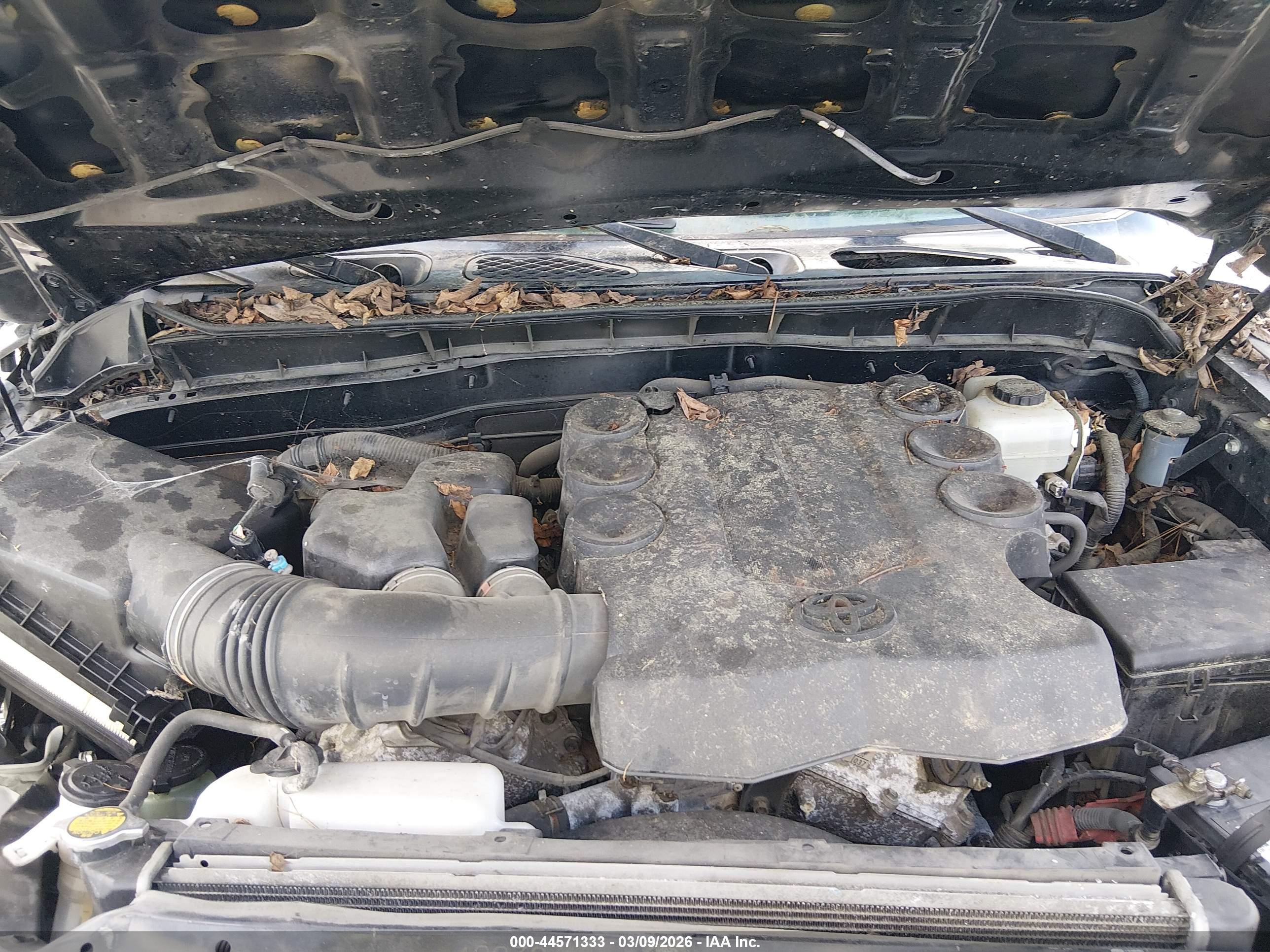 TOYOTA FJ image 10