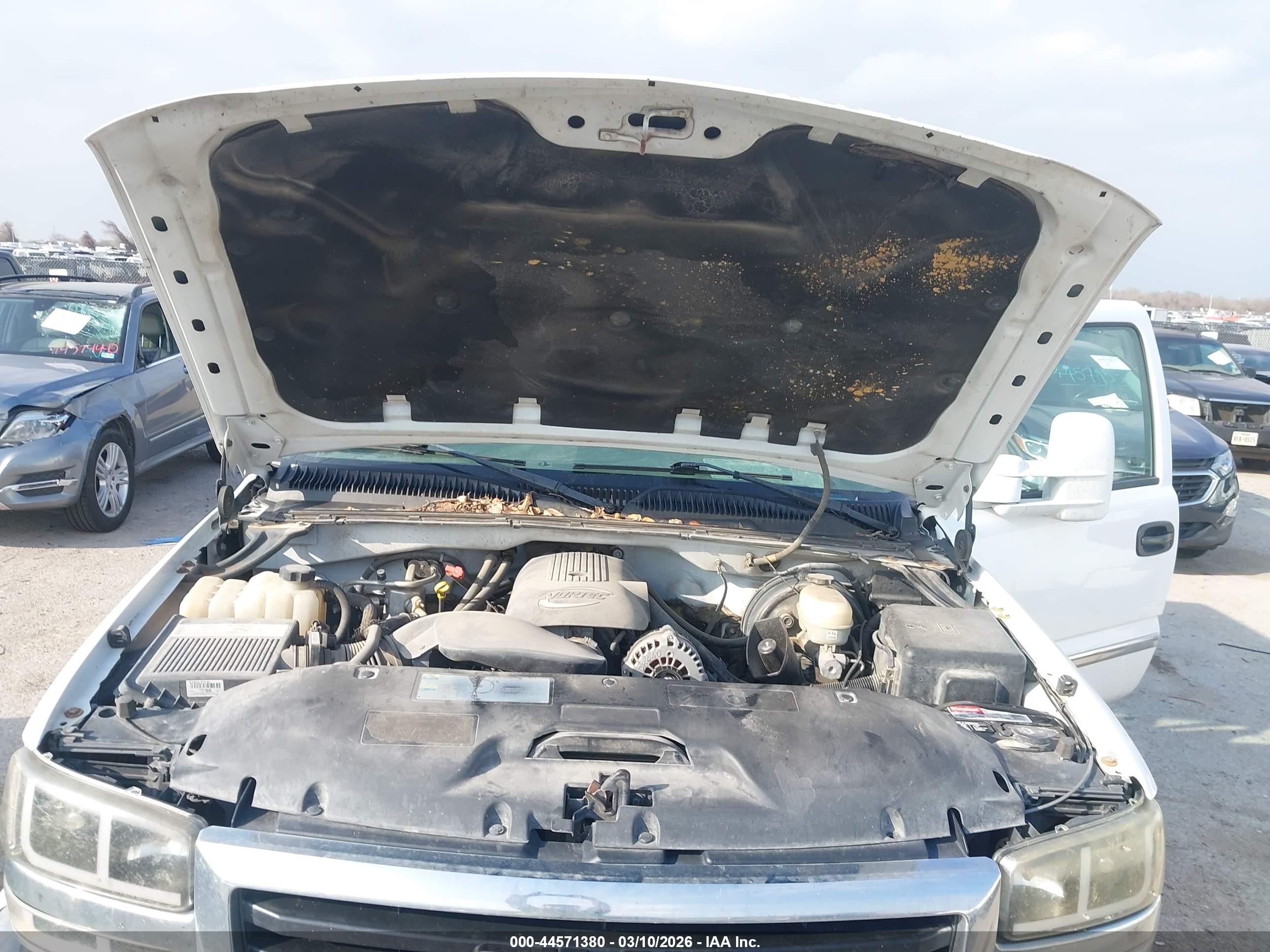 GMC SIERRA image 10