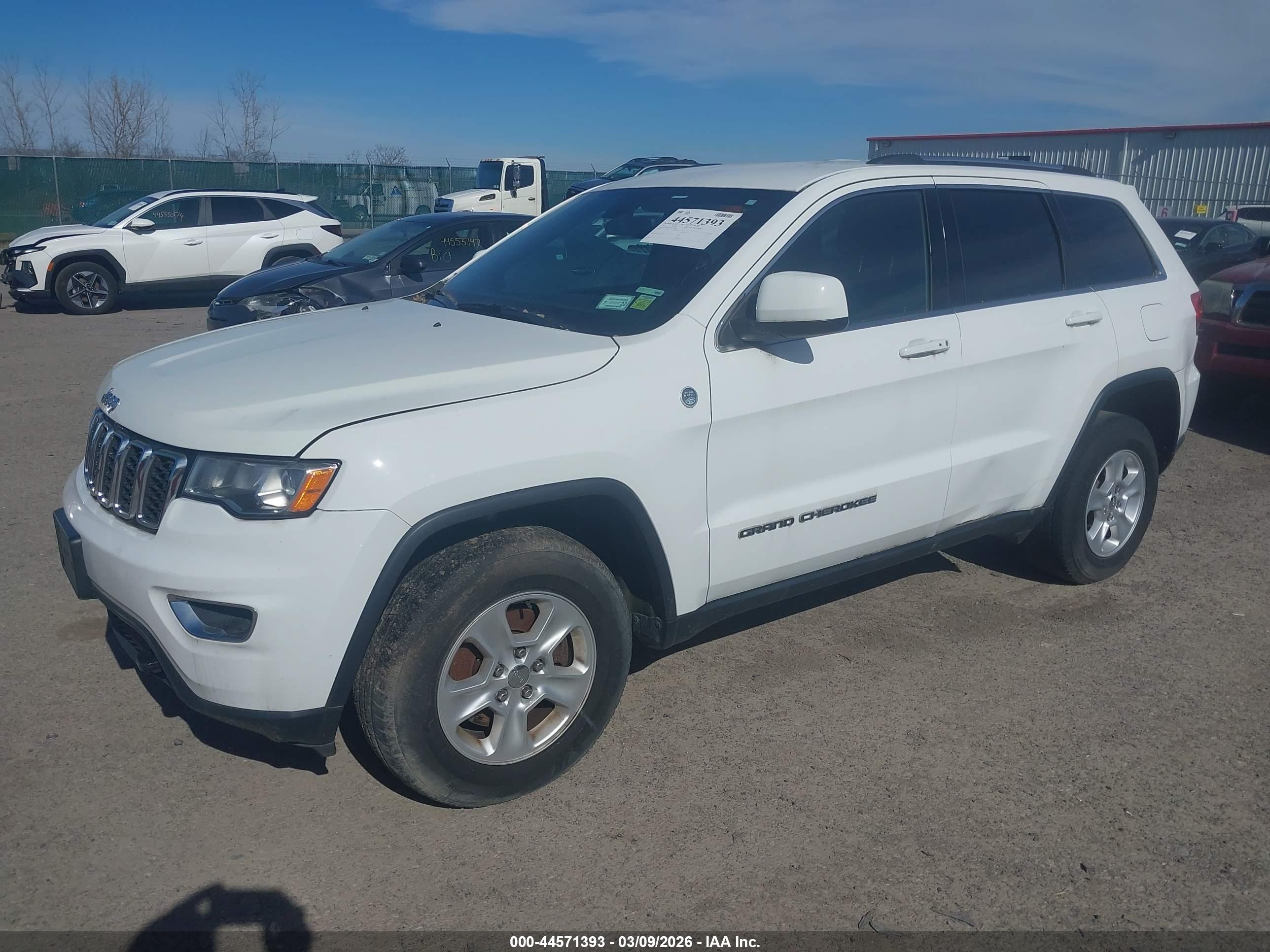JEEP GRAND image 2