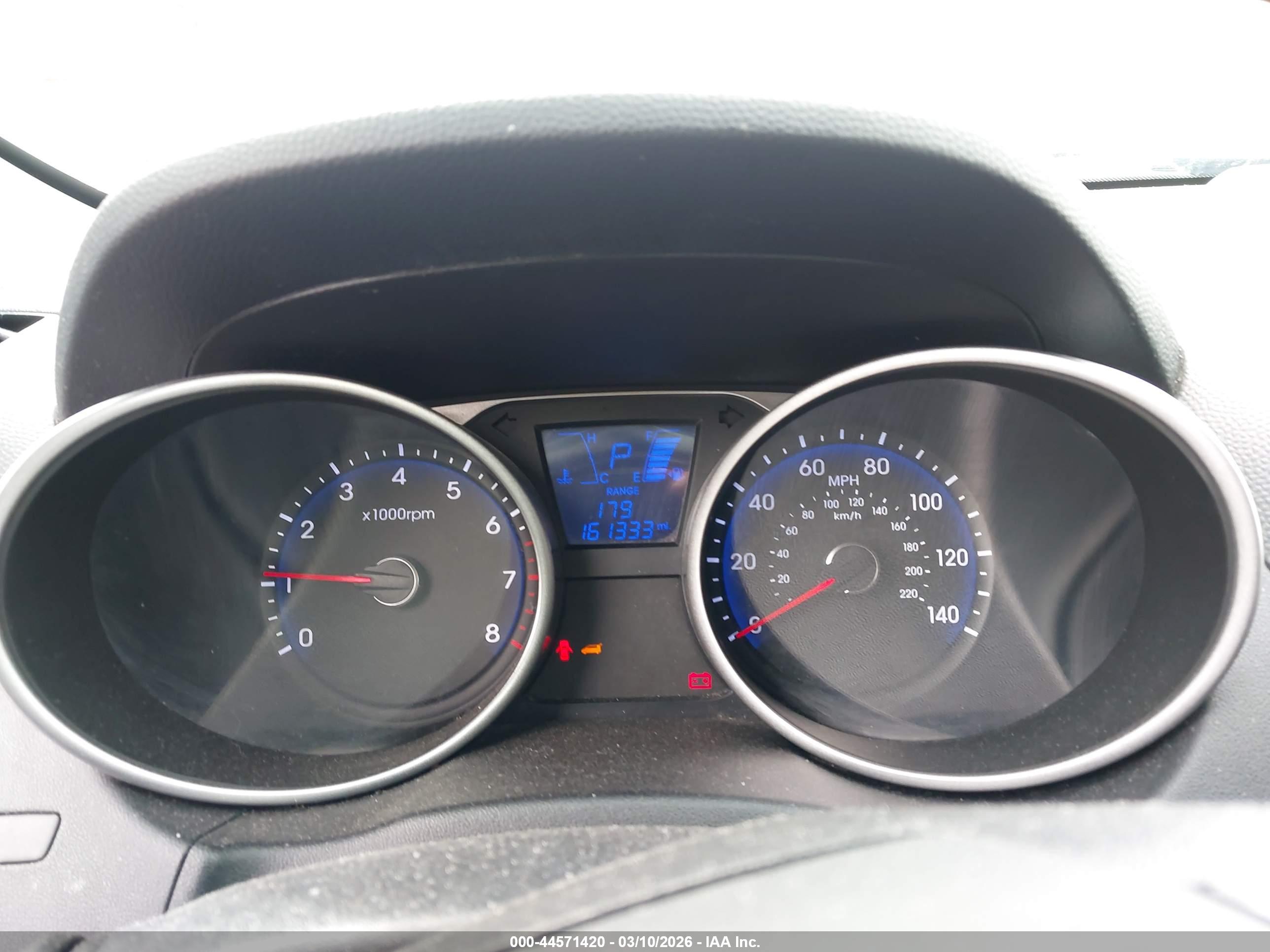HYUNDAI TUCSON image 7