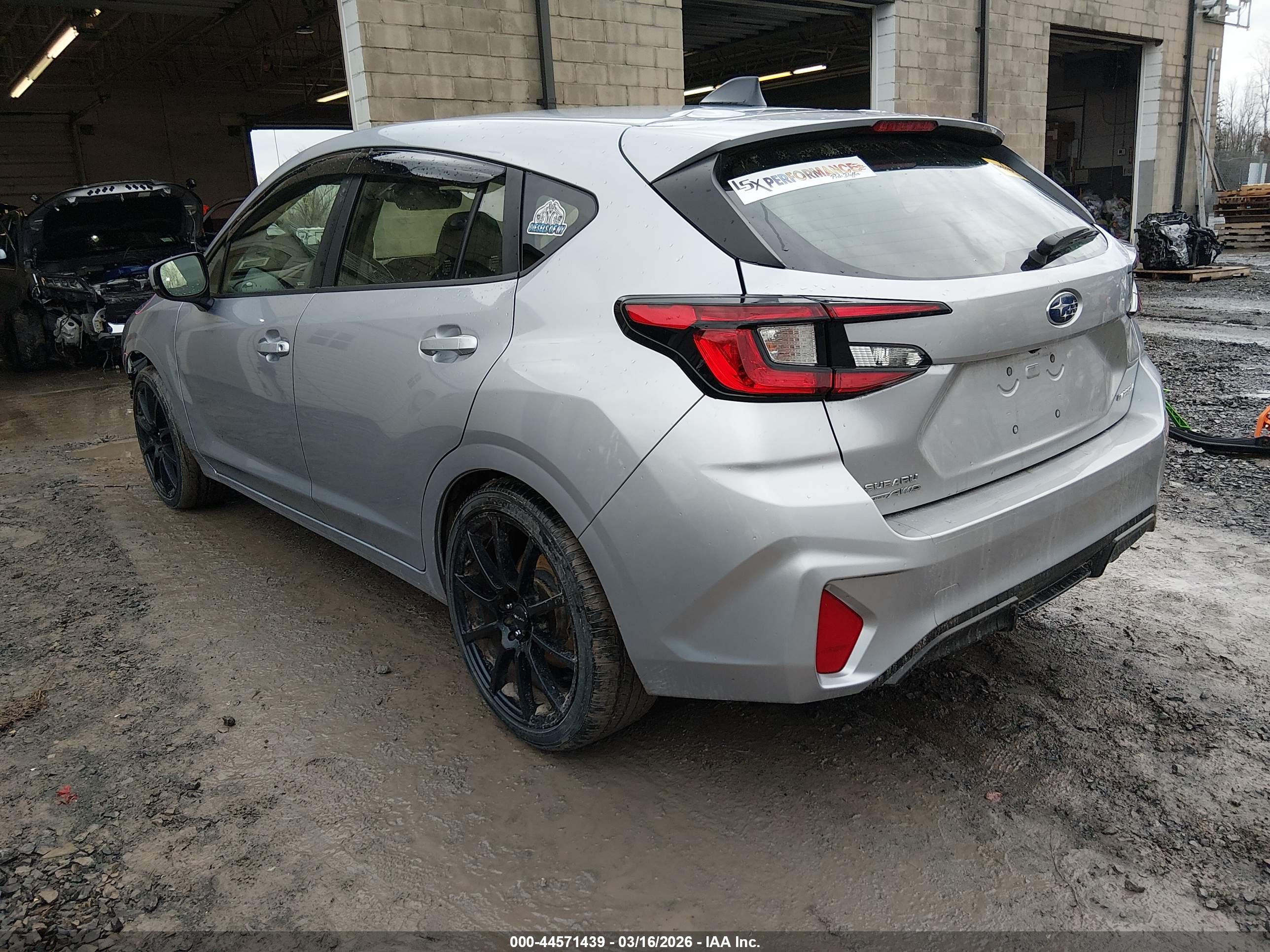 SUBARU IMPREZA image 3