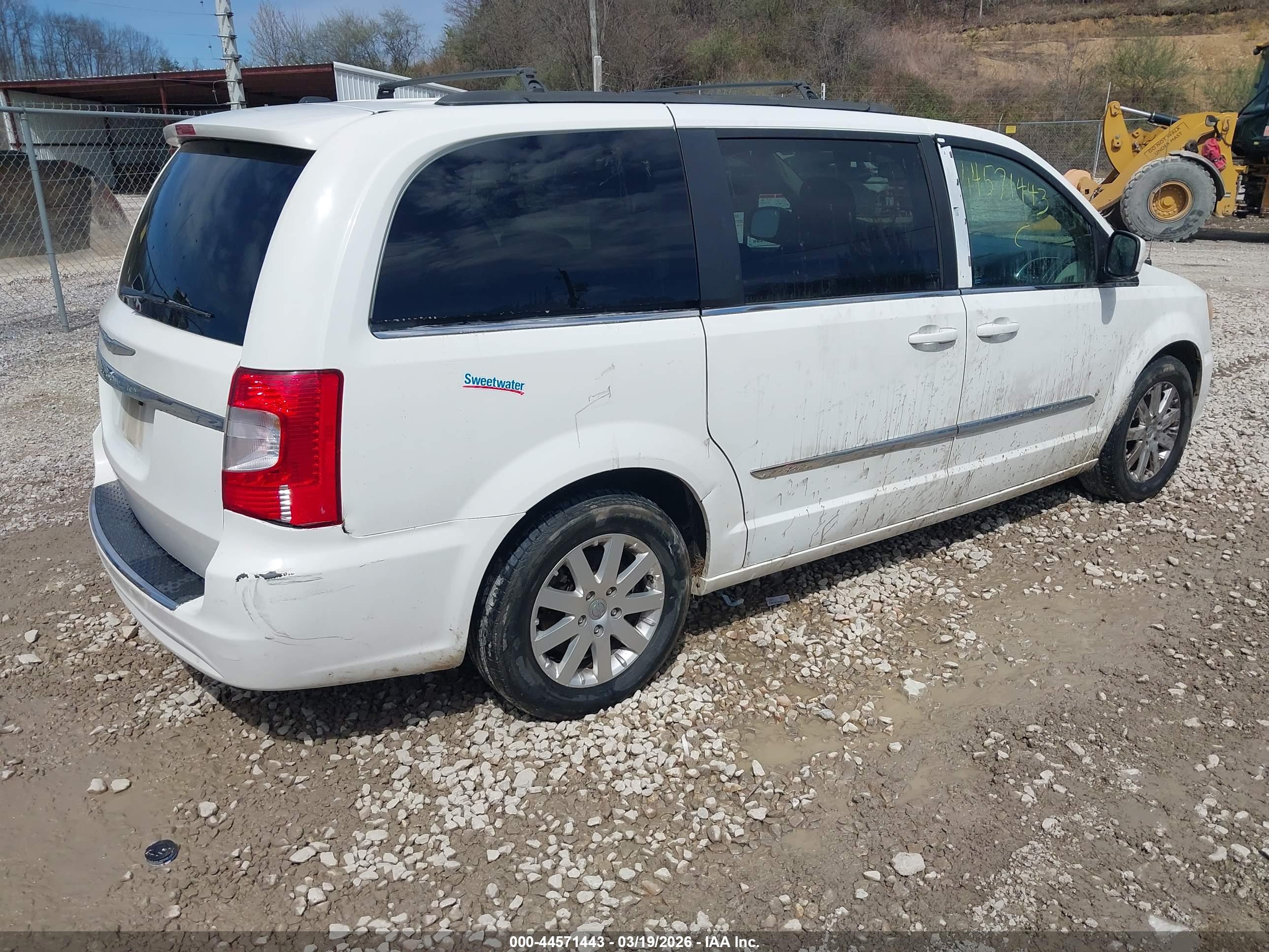 CHRYSLER TOWN image 4