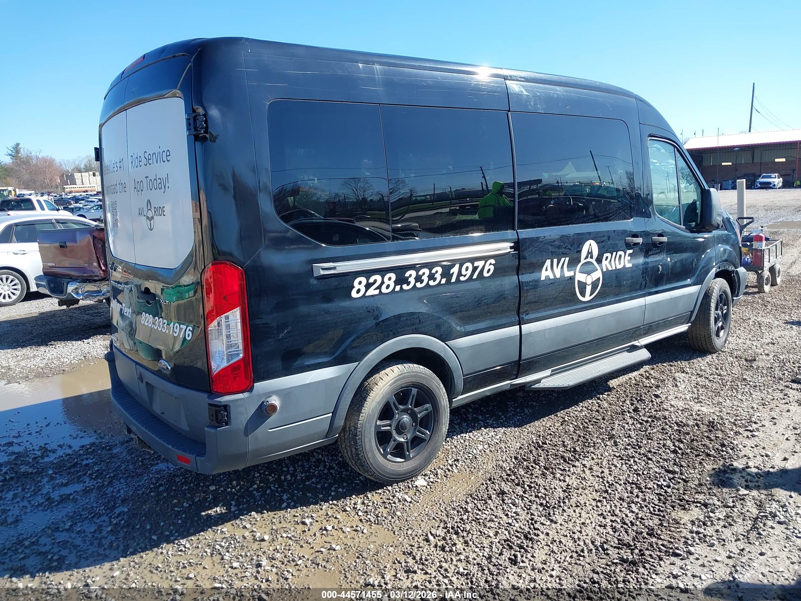 FORD TRANSIT-350 image 4